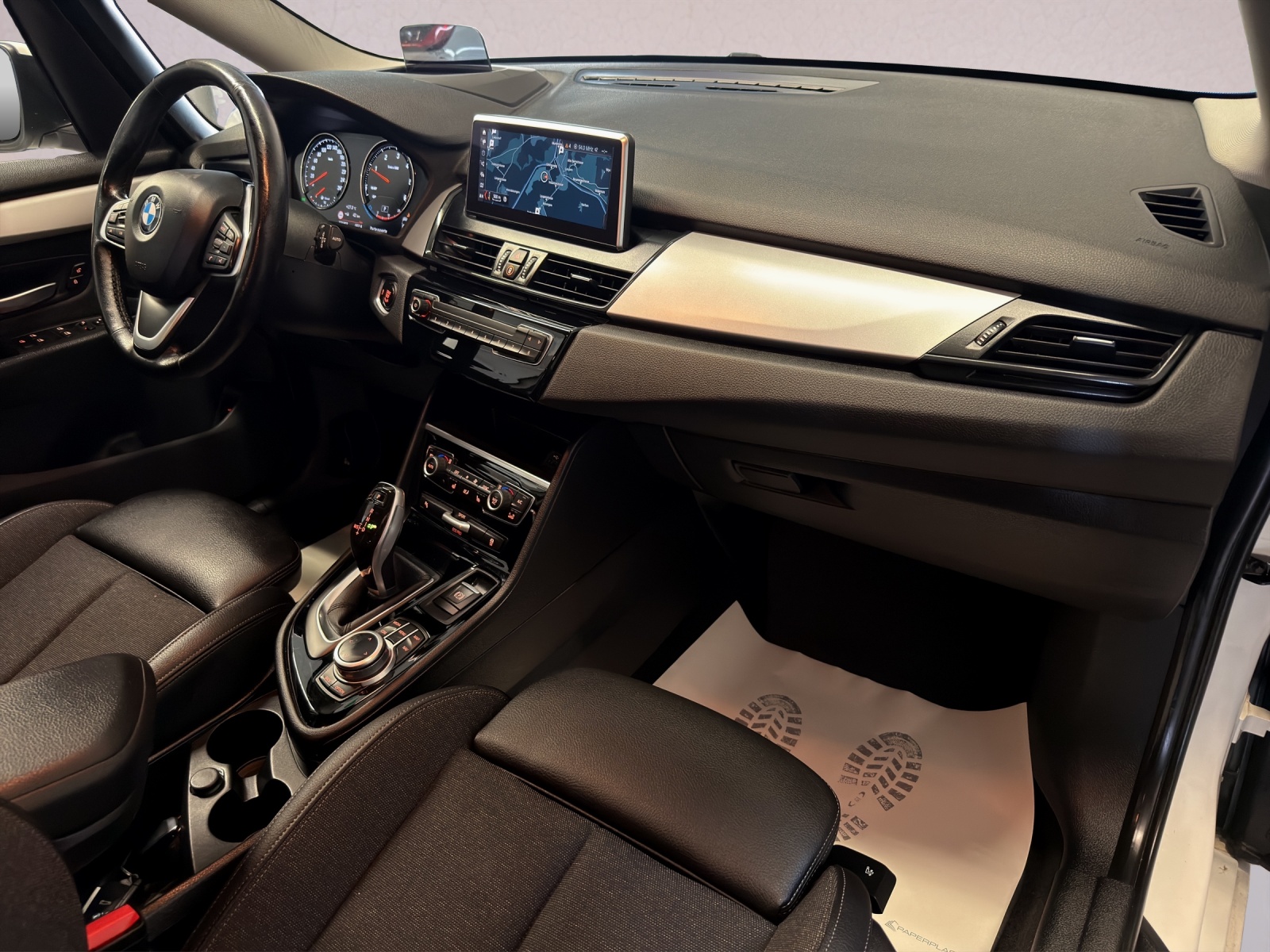 BMW 220d xDrive Gran Tourer Steptronic-image-8