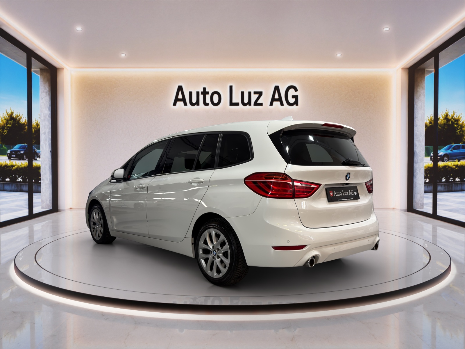 BMW 220d xDrive Gran Tourer Steptronic-image-4