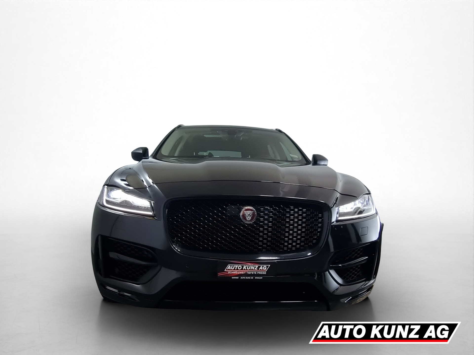 JAGUAR F-Pace 2.0 T 250 R-Sport AWD-showroom-element-1