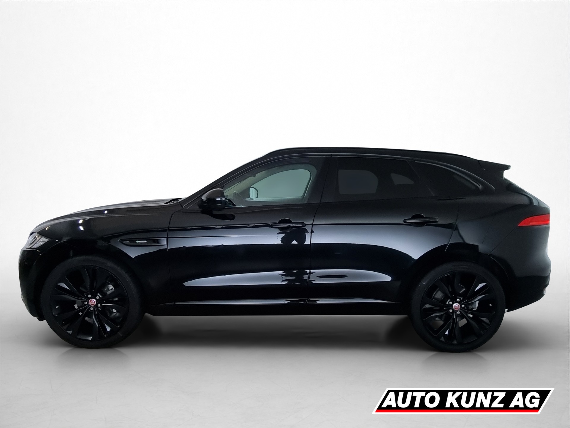 JAGUAR F-Pace 2.0 T 250 R-Sport AWD-showroom-element-2
