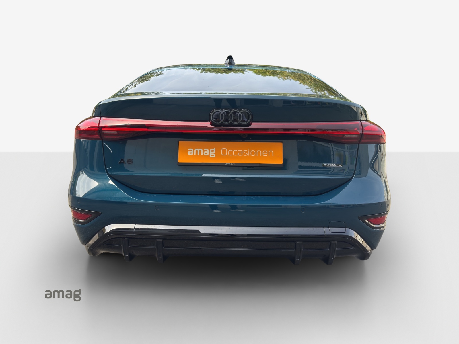 AUDI A6 Sportback e-tron quattro-showroom-element-3