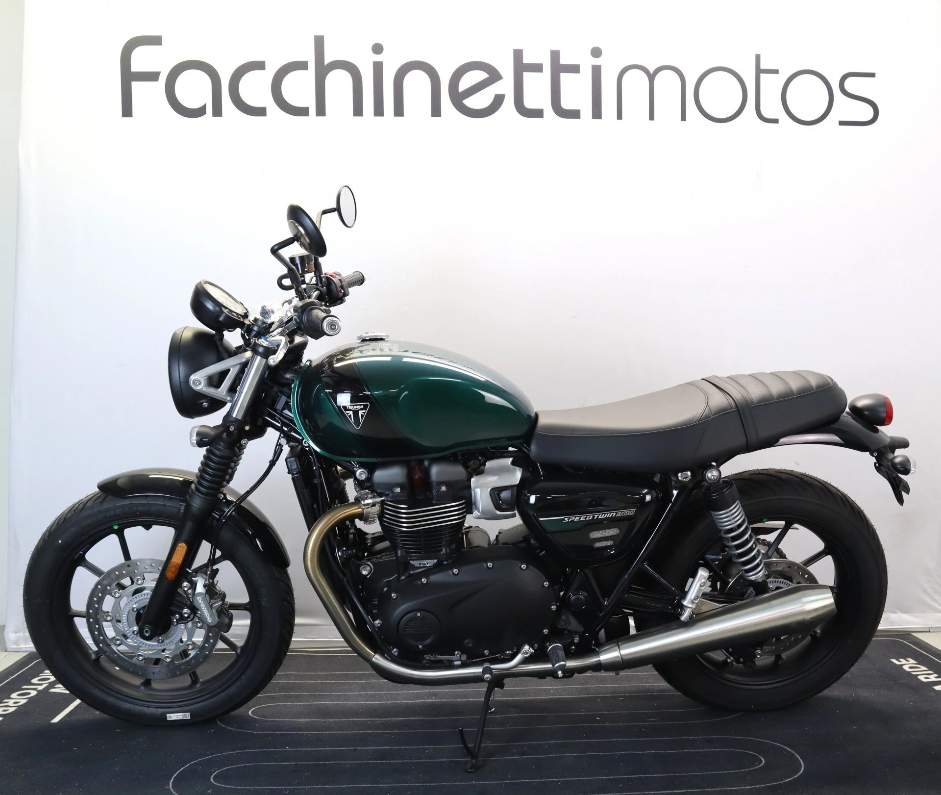 TRIUMPH Speed Twin 900-image-1