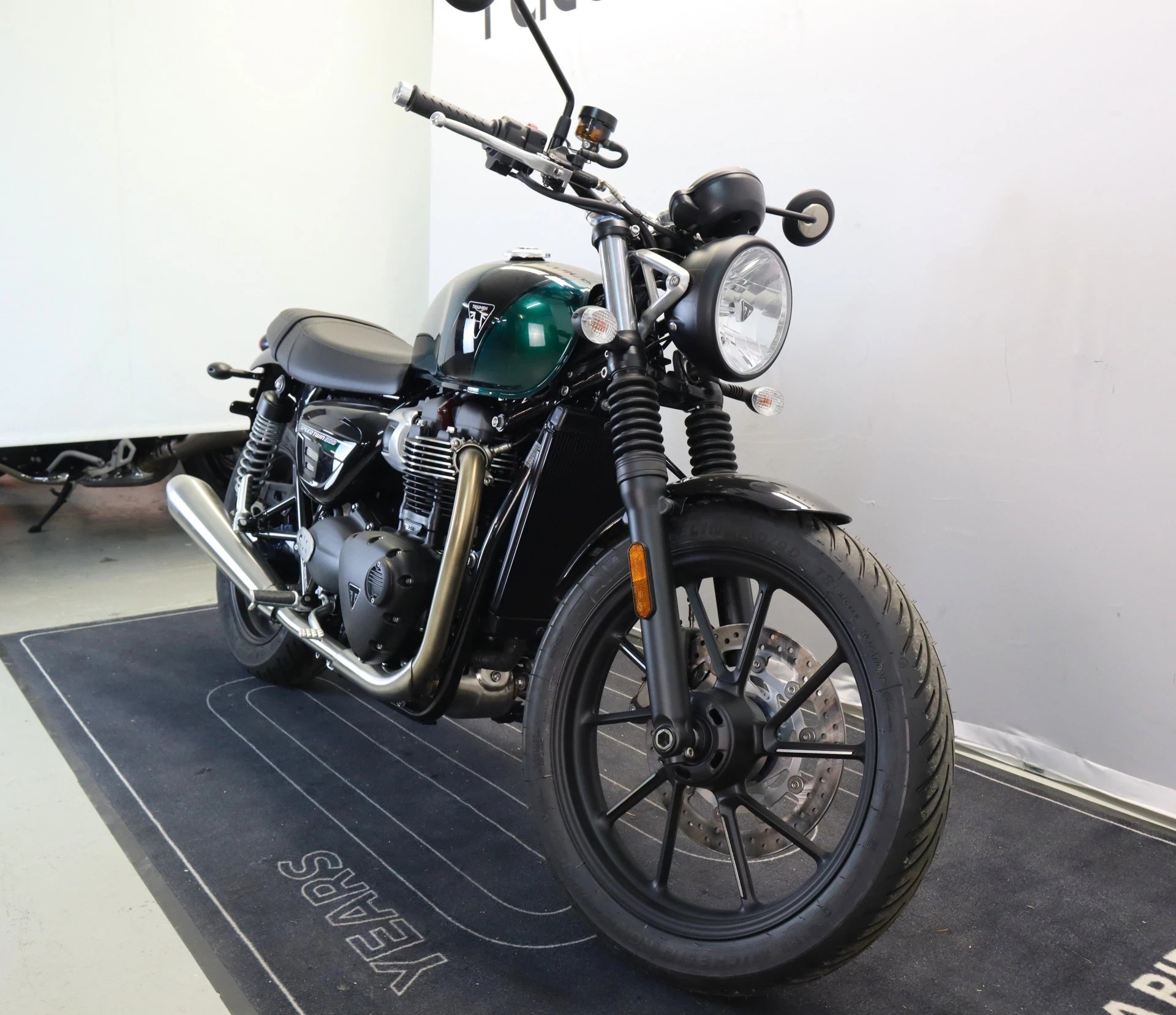 TRIUMPH Speed Twin 900-image-2
