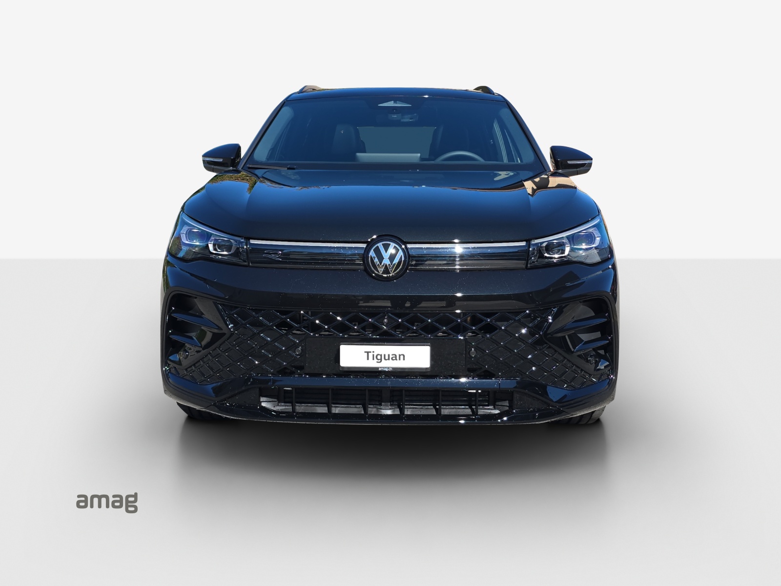 VW Tiguan 2.0 TSI DSG R-Line 4Motion-image-6