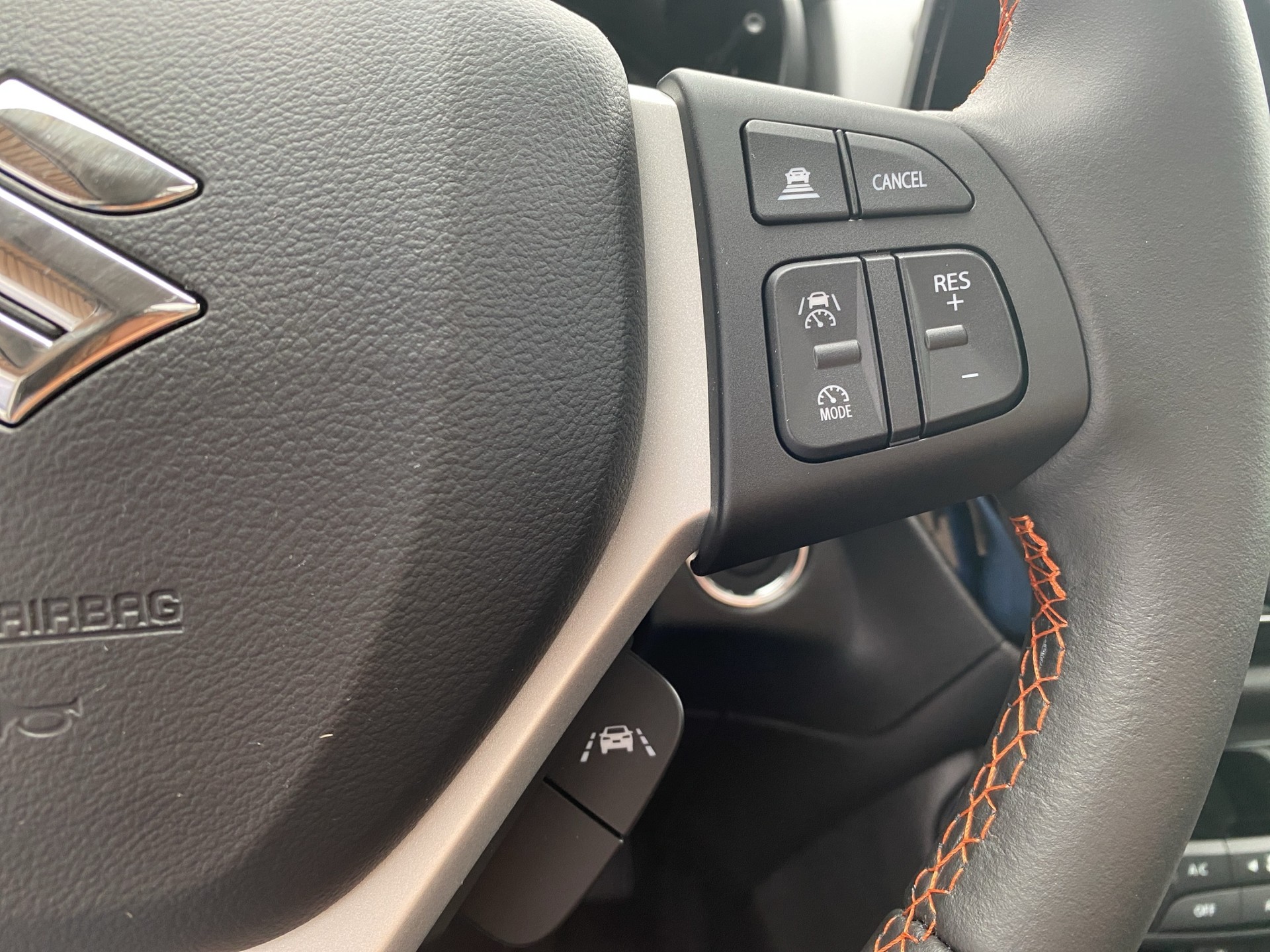 SUZUKI S-Cross 1.4 16V Black Edition Top MHD 4WD Automatic-image-9
