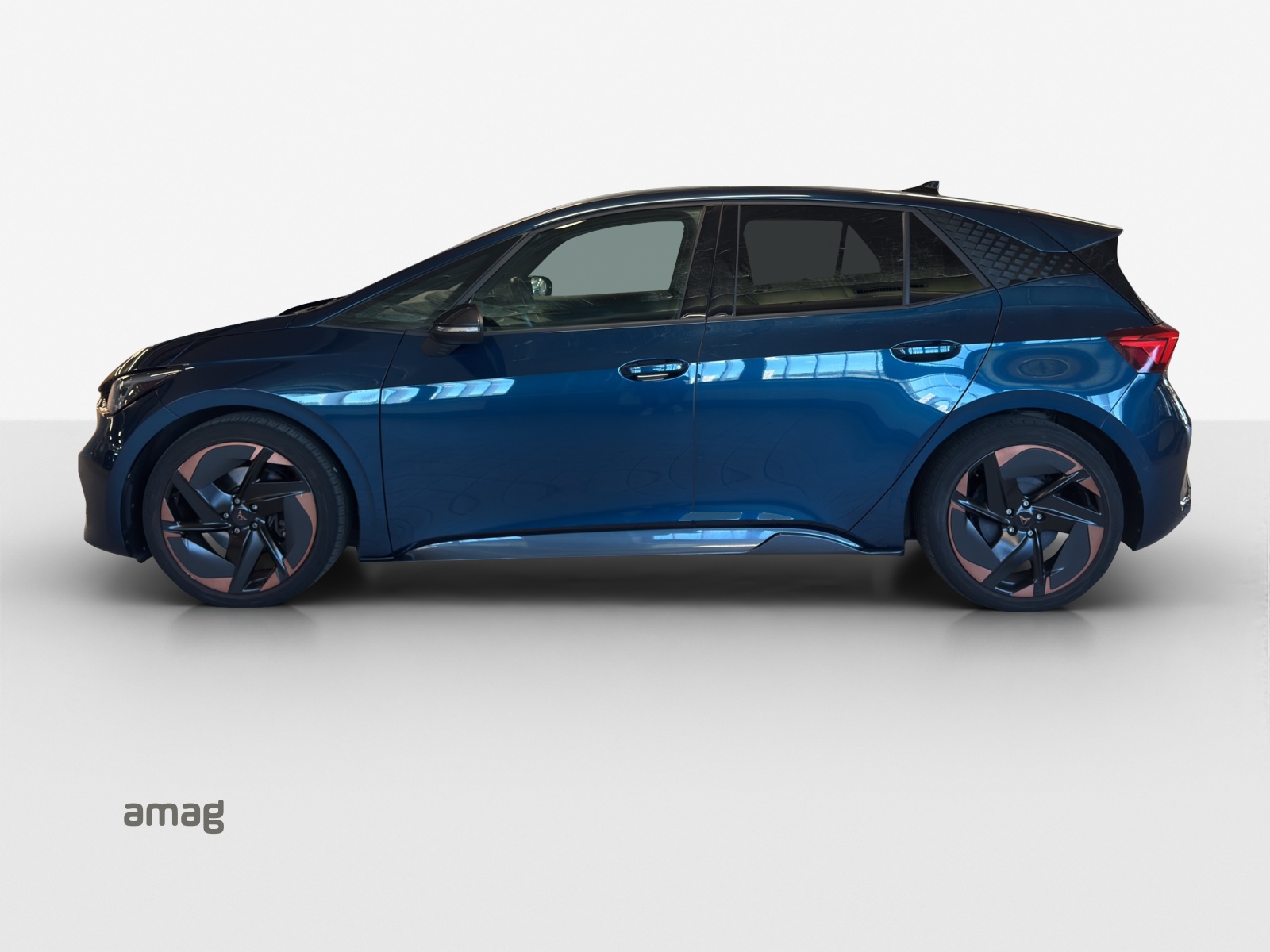 CUPRA Born 58 kWh-showroom-element-2