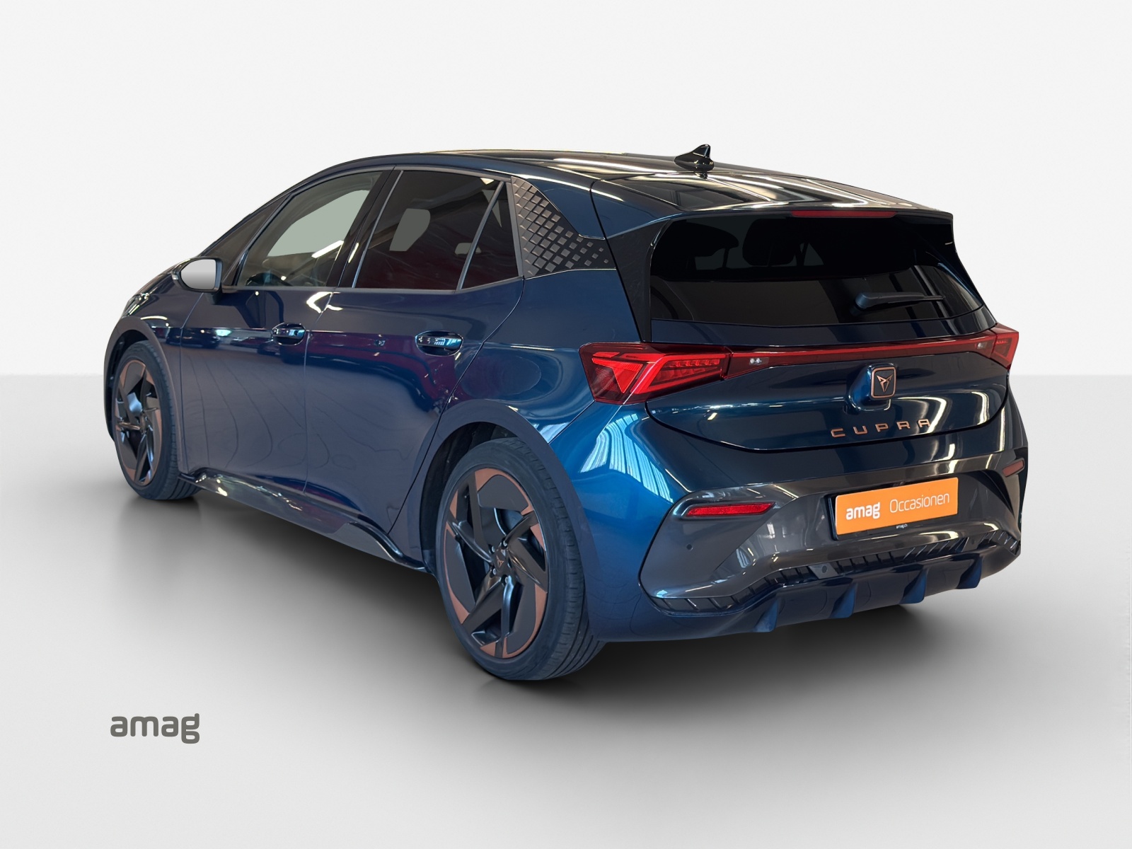 CUPRA Born 58 kWh-showroom-element-3