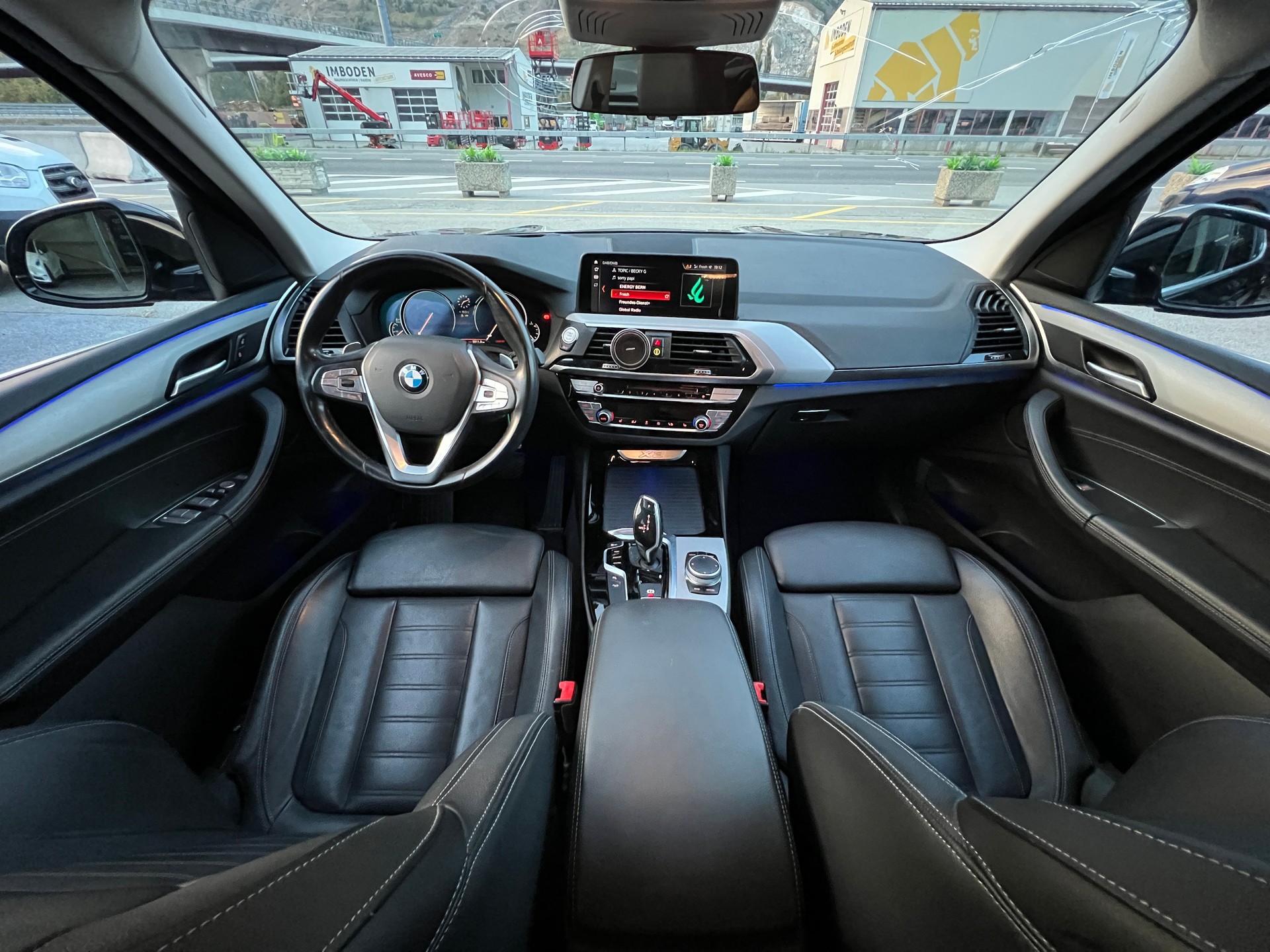 BMW X3 xDrive 20d Individual xLine Steptronic-image-13