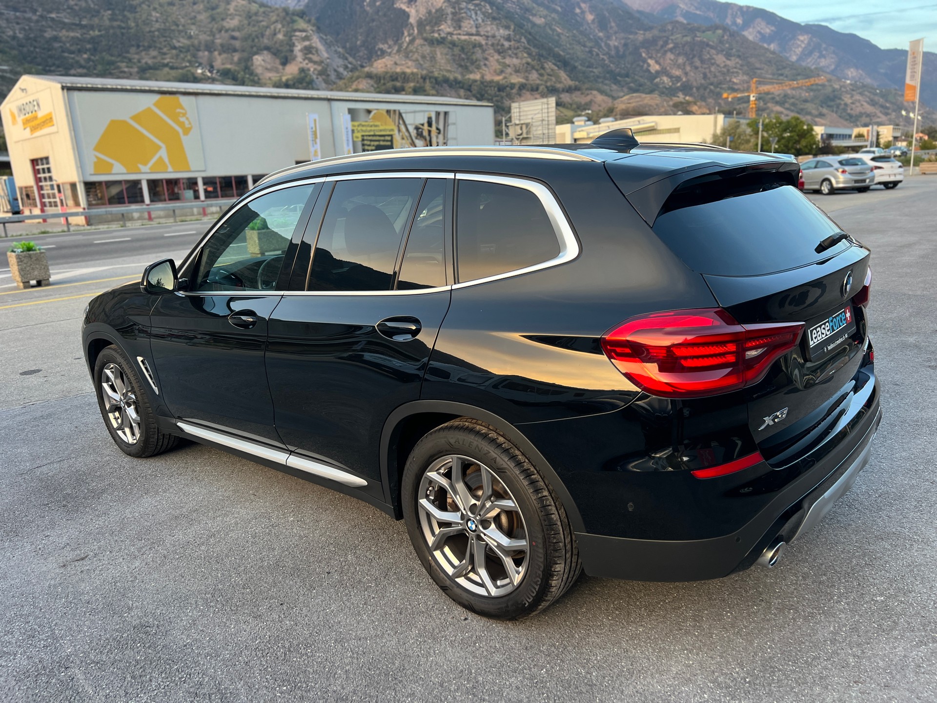 BMW X3 xDrive 20d Individual xLine Steptronic-image-9