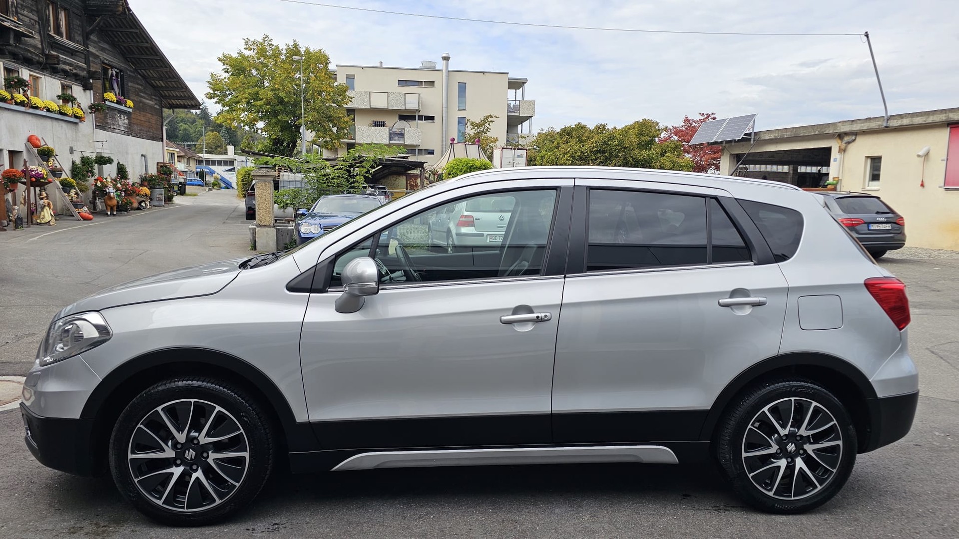 SUZUKI SX4 S-Cross 1.6 16V Compact Top 4WD CVT7-image-3