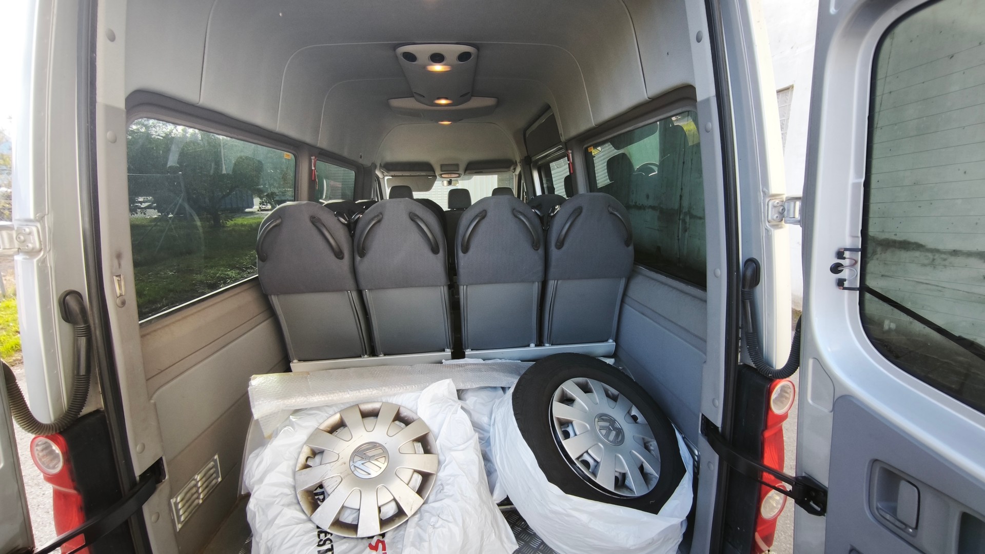 VW 2.5 TDi 136 - 12 PLACES --image-8