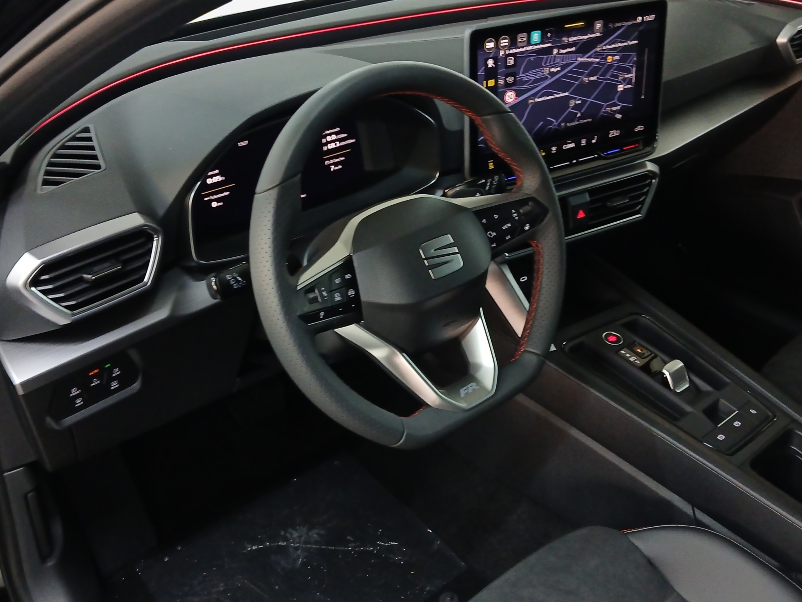 SEAT Leon 1.5 eHybrid pHEV DSG FR-image-14