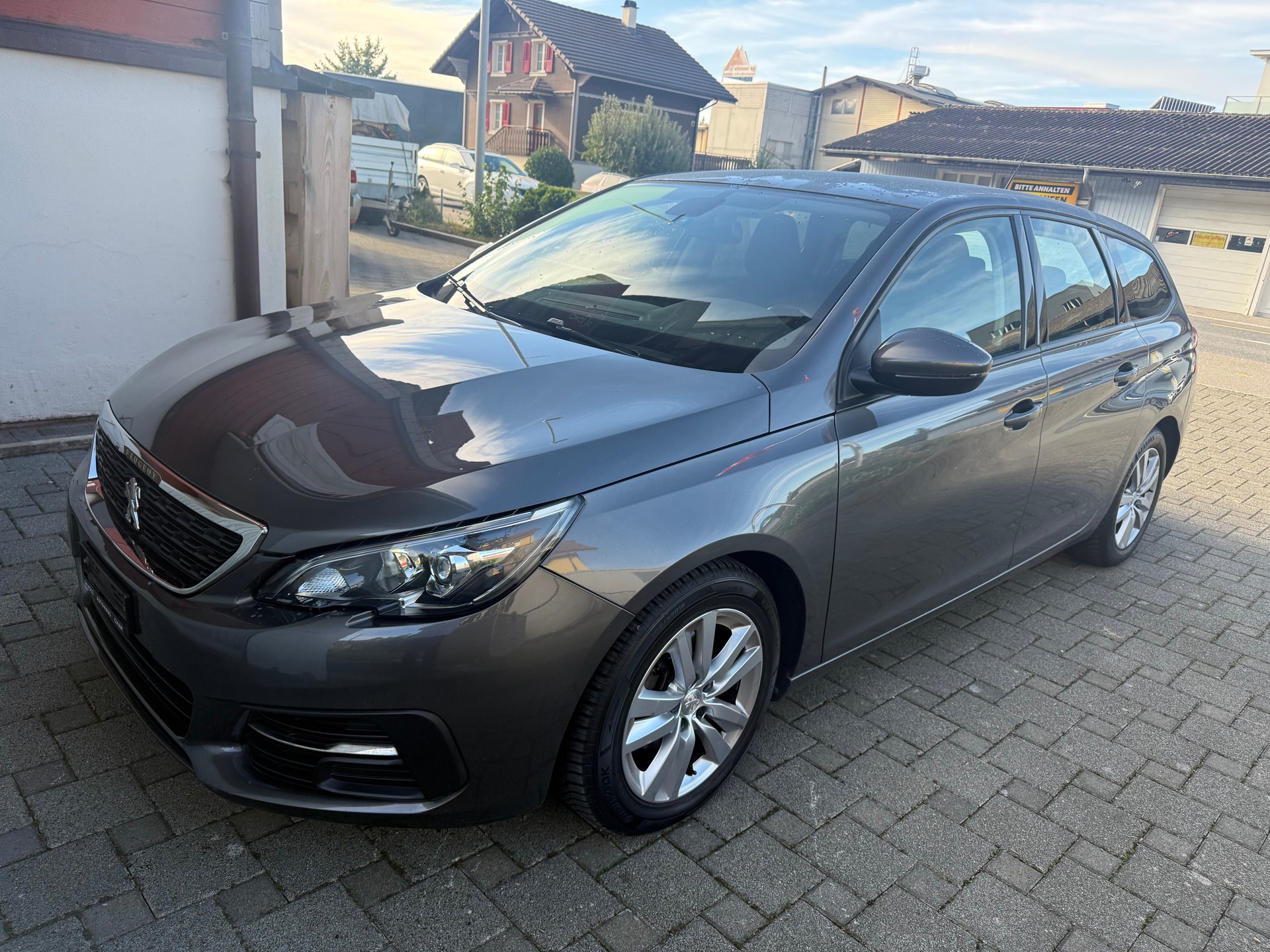 PEUGEOT 308 SW 1.6 BlueHDI Allure