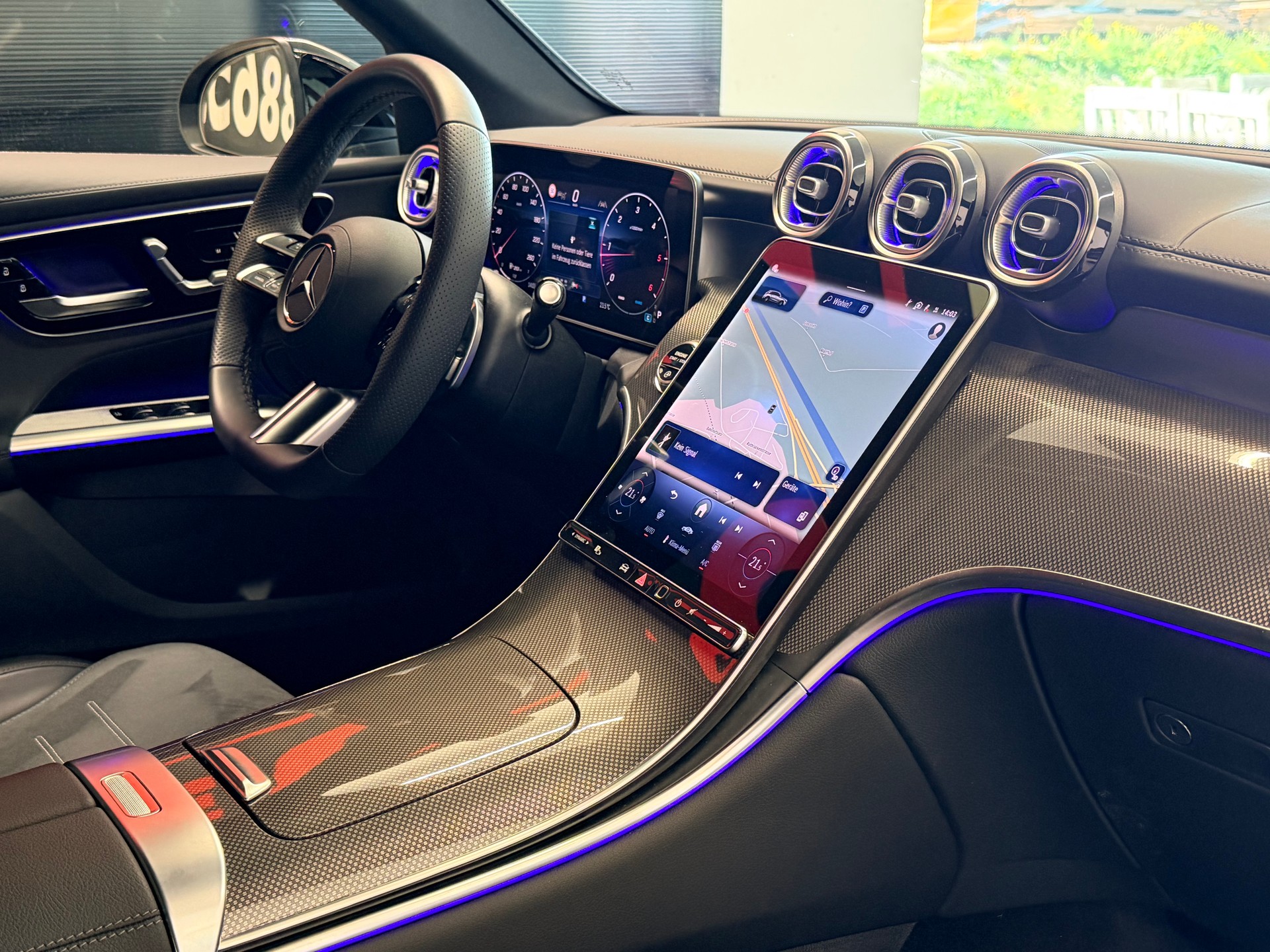 MERCEDES-BENZ GLC 300 d AMG 4Matic 9G-Tronic-image-20