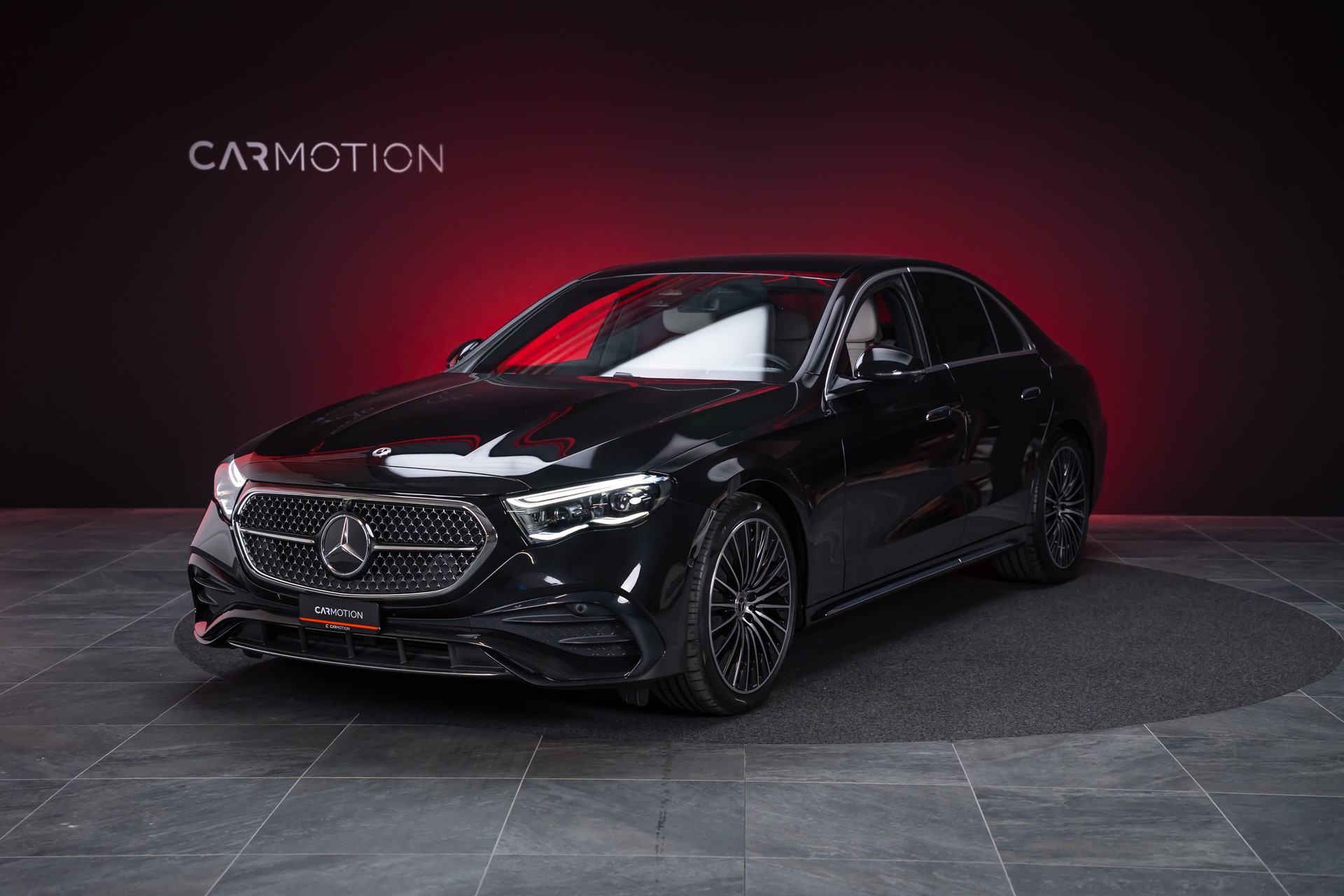 MERCEDES-BENZ E 220 d AMG Line / Hyperscreen / 360°Kamera / Burmester