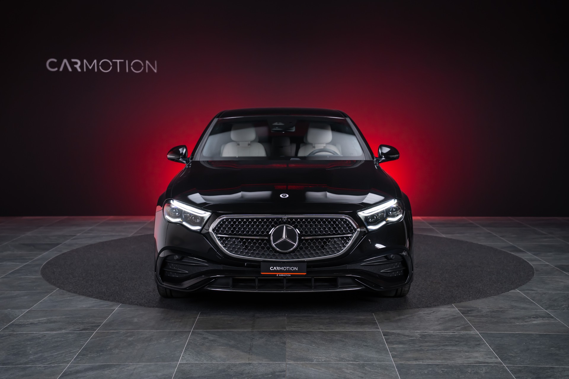 MERCEDES-BENZ E 220 d AMG Line / Hyperscreen / 360°Kamera / Burmester-showroom-element-1