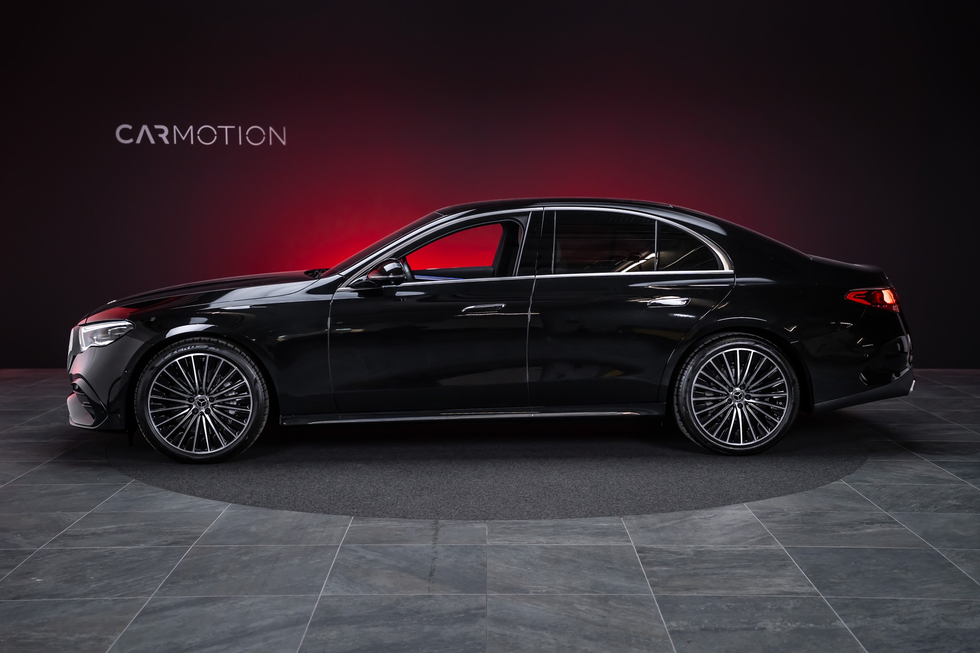 MERCEDES-BENZ E 220 d AMG Line / Hyperscreen / 360°Kamera / Burmester-image-11