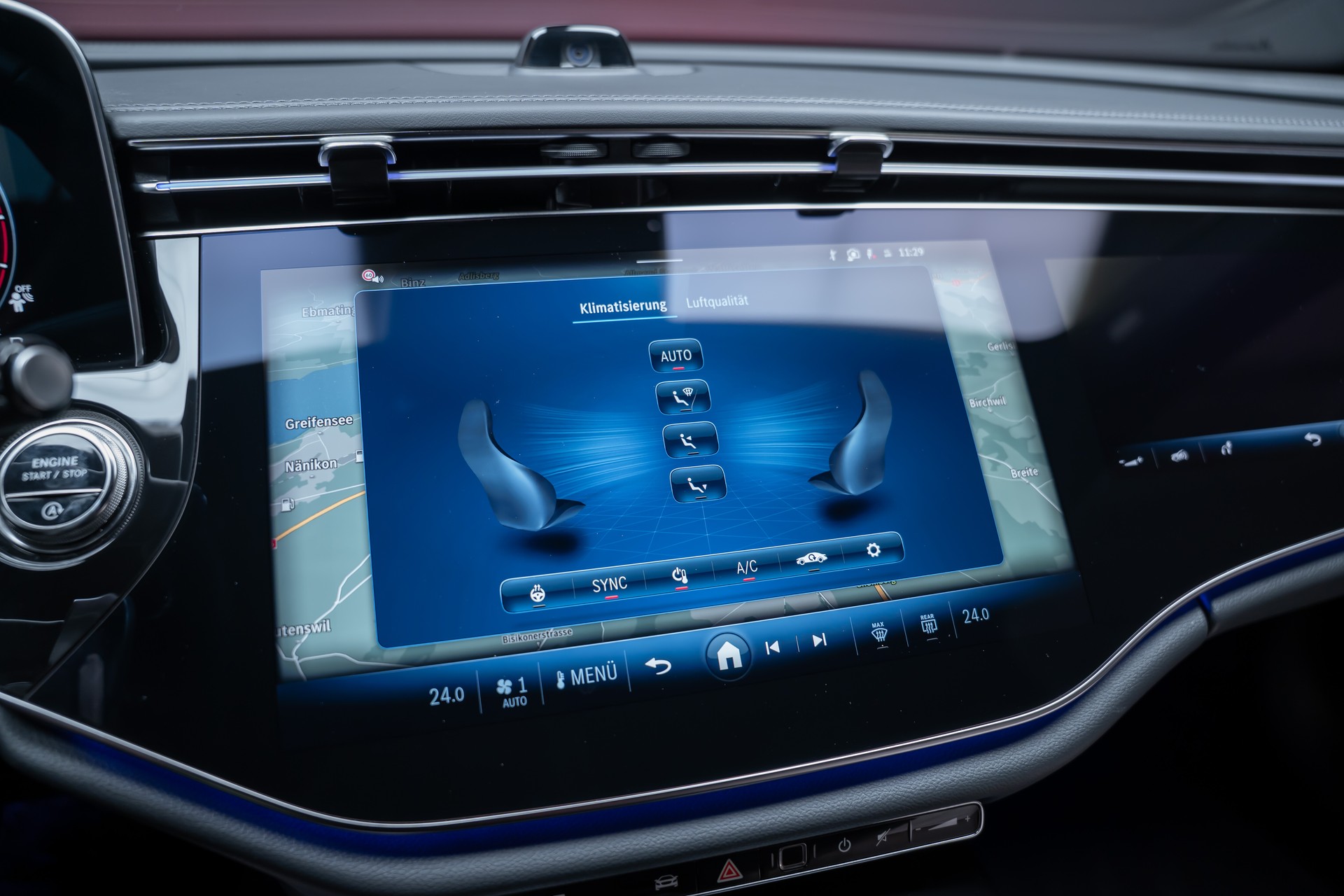 MERCEDES-BENZ E 220 d AMG Line / Hyperscreen / 360°Kamera / Burmester-image-32