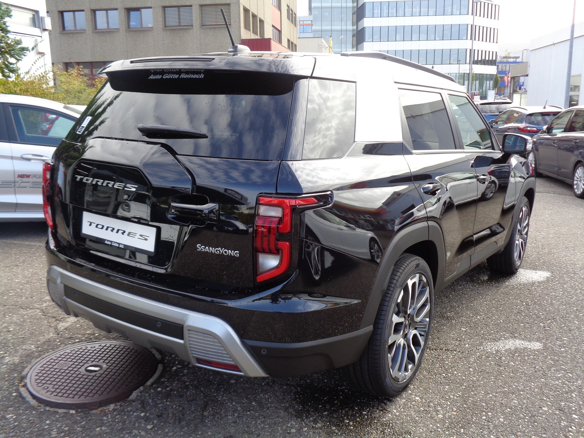 KGM-SsangYong Torres 1.5 TGDI 1st Edition 4WD AT-image-4