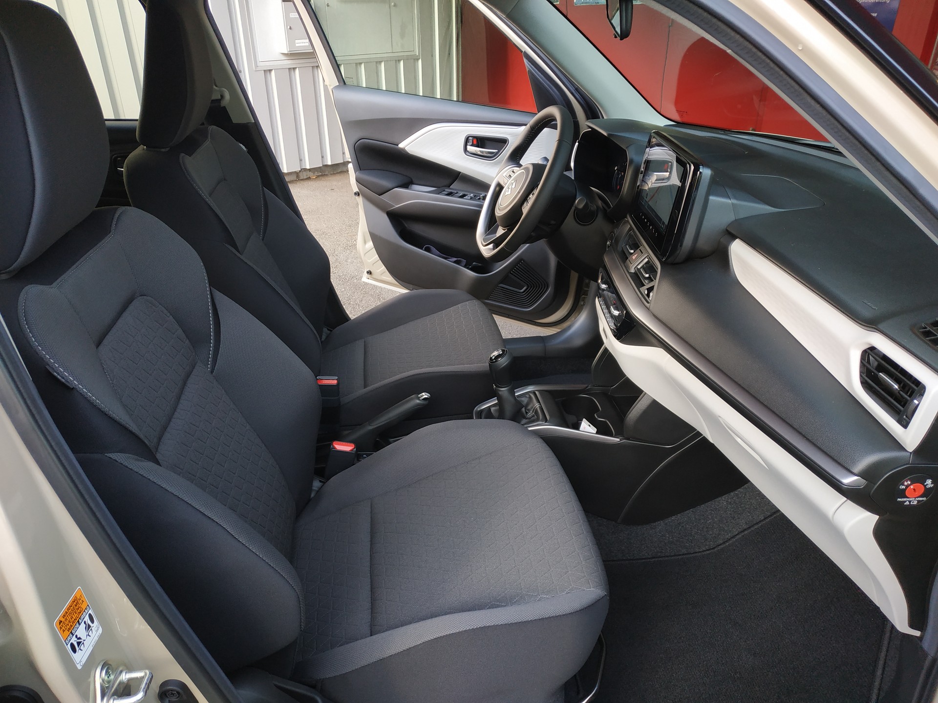 SUZUKI Swift 1.2 Compact Top Hybrid 4x4-image-13