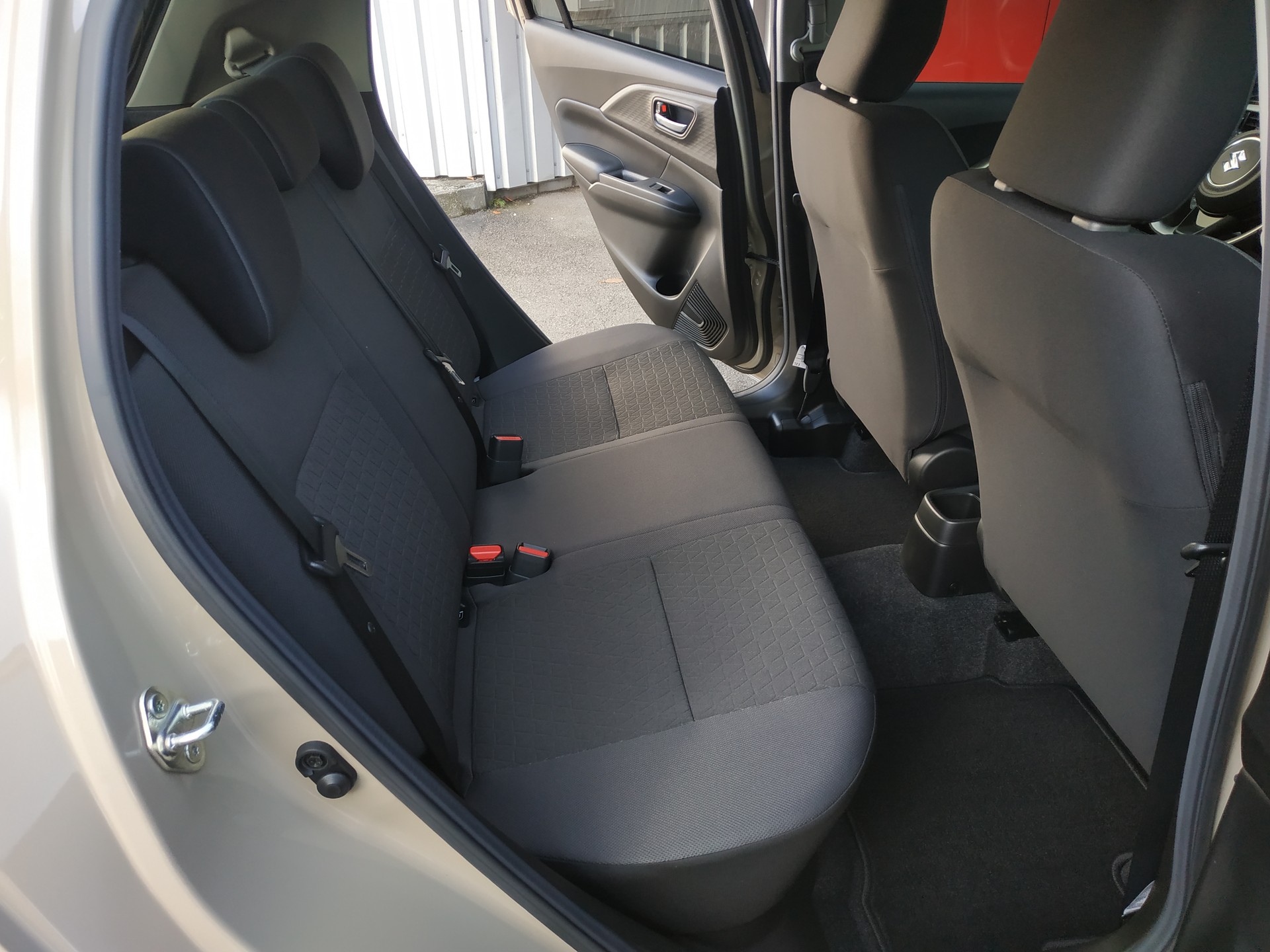 SUZUKI Swift 1.2 Compact Top Hybrid 4x4-image-18