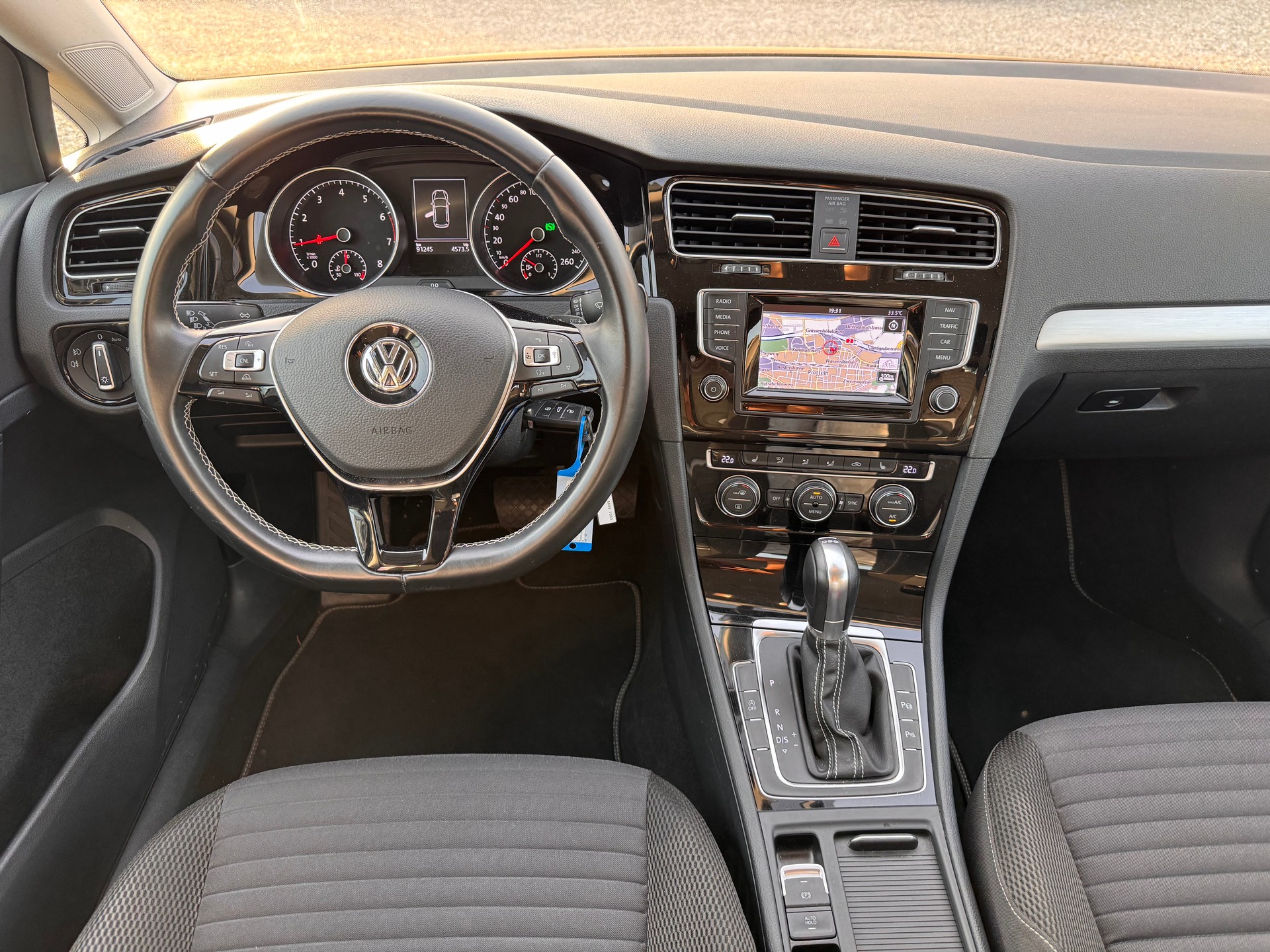 VW Golf 1.4 TSI Cup DSG-showroom-element-1