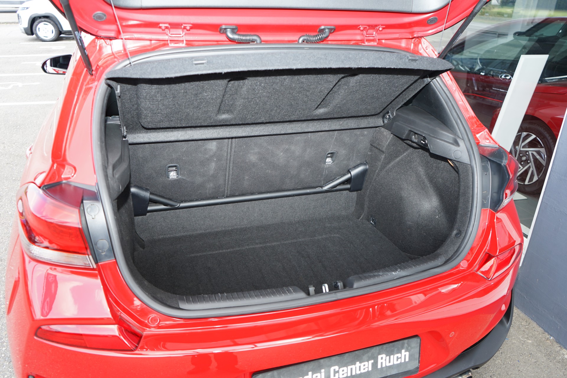 HYUNDAI i30 N 2.0 T-GDi-image-17