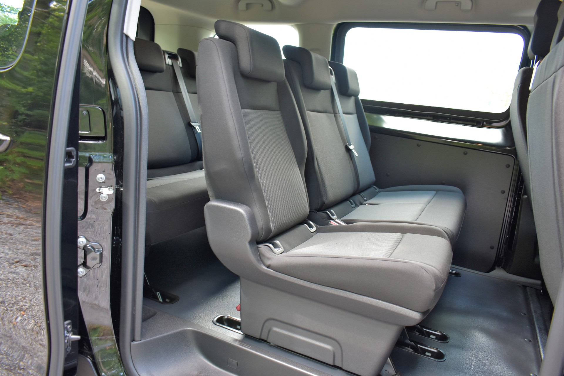 OPEL Vivaro Combi 1.5 CDTI Essentia s/s M-image-8