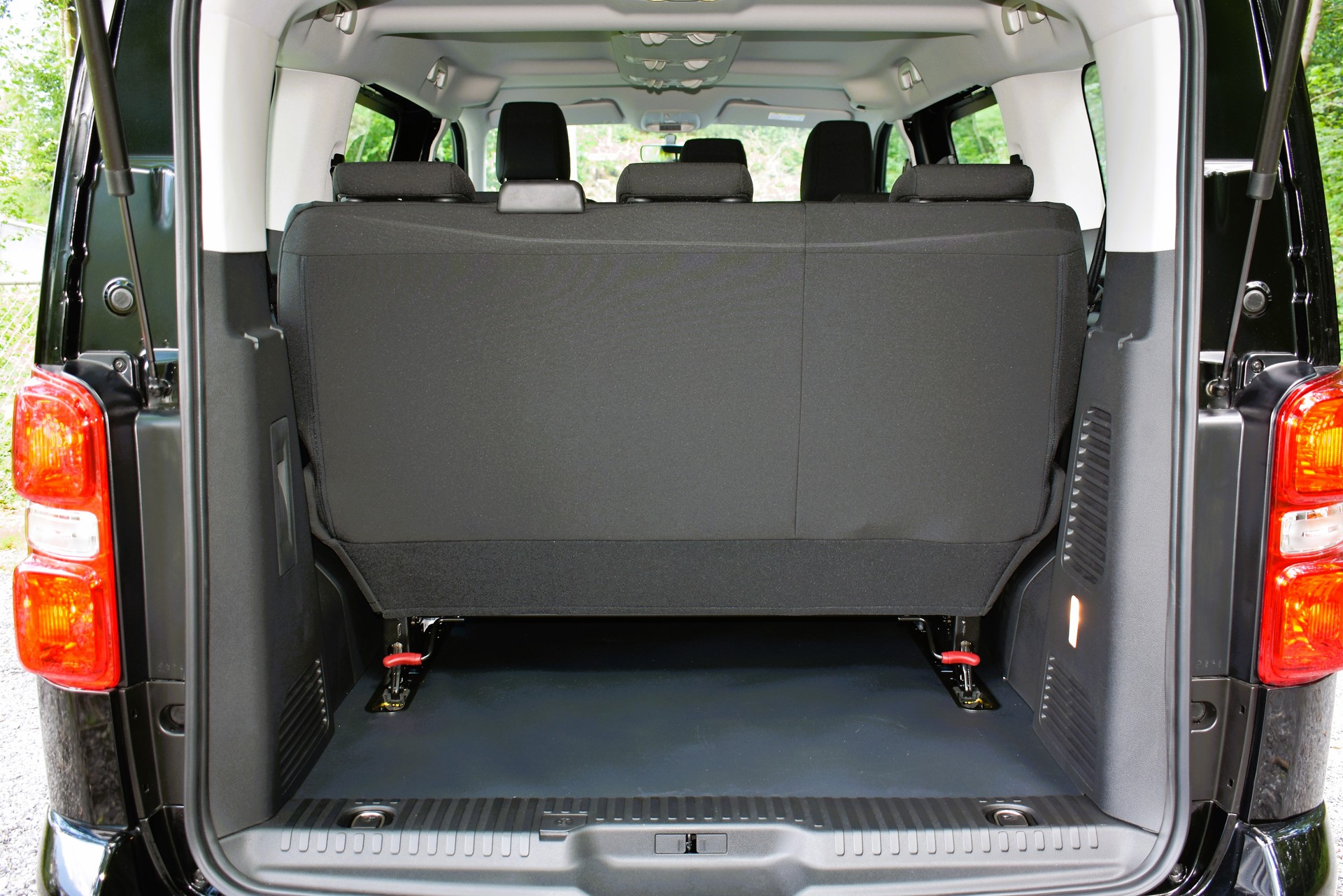 OPEL Vivaro Combi 1.5 CDTI Essentia s/s M-image-4