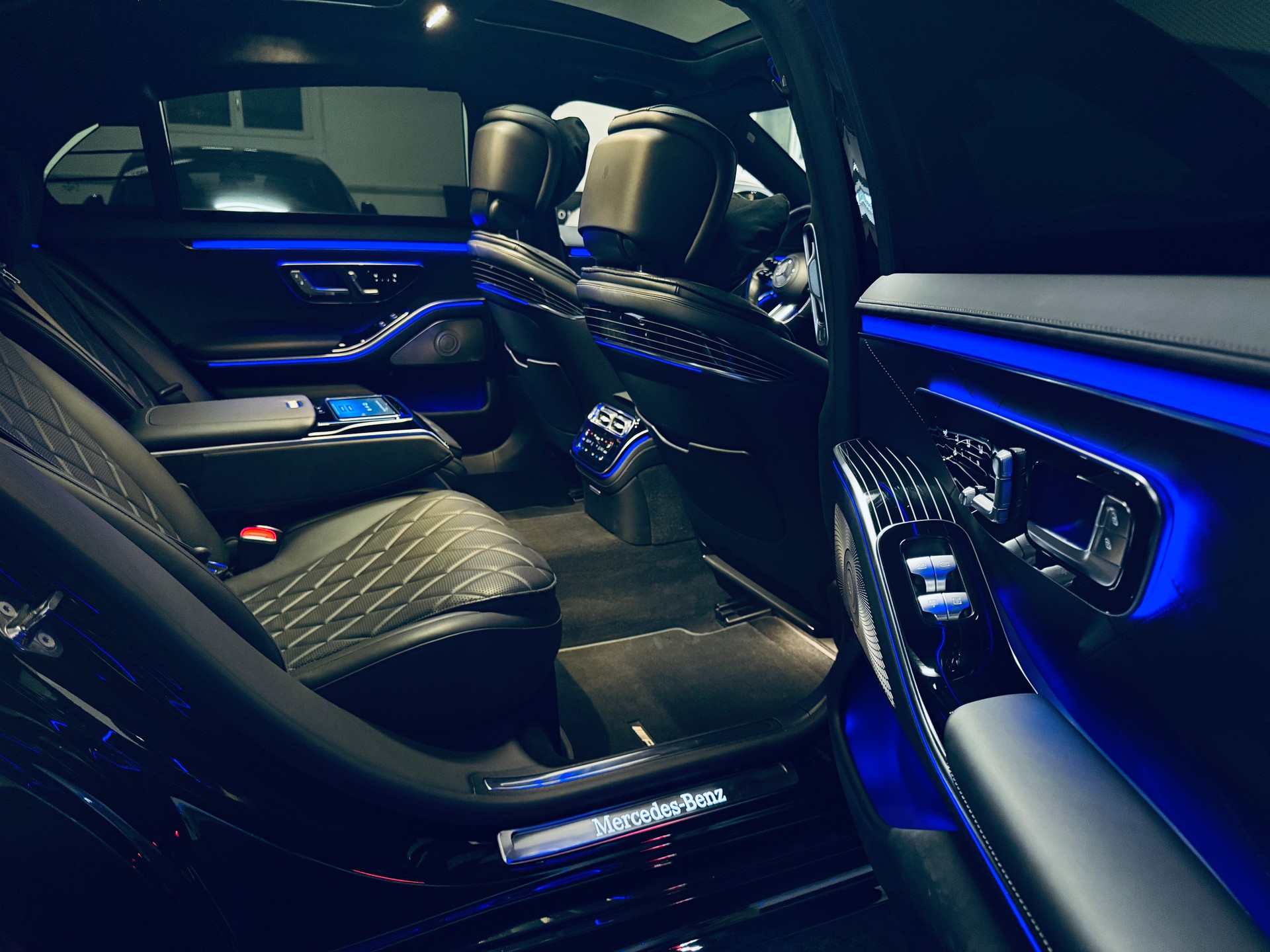 MERCEDES-BENZ S 500 L 4Matic AMG Line 9G-Tronic-image-22