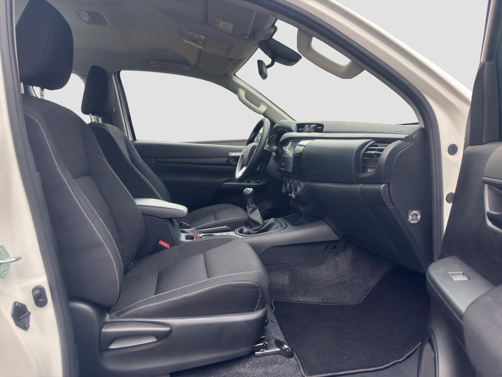 TOYOTA Hilux Extra Cab.-Pick-up 2.8 D-4D 204 Comfort-image-31