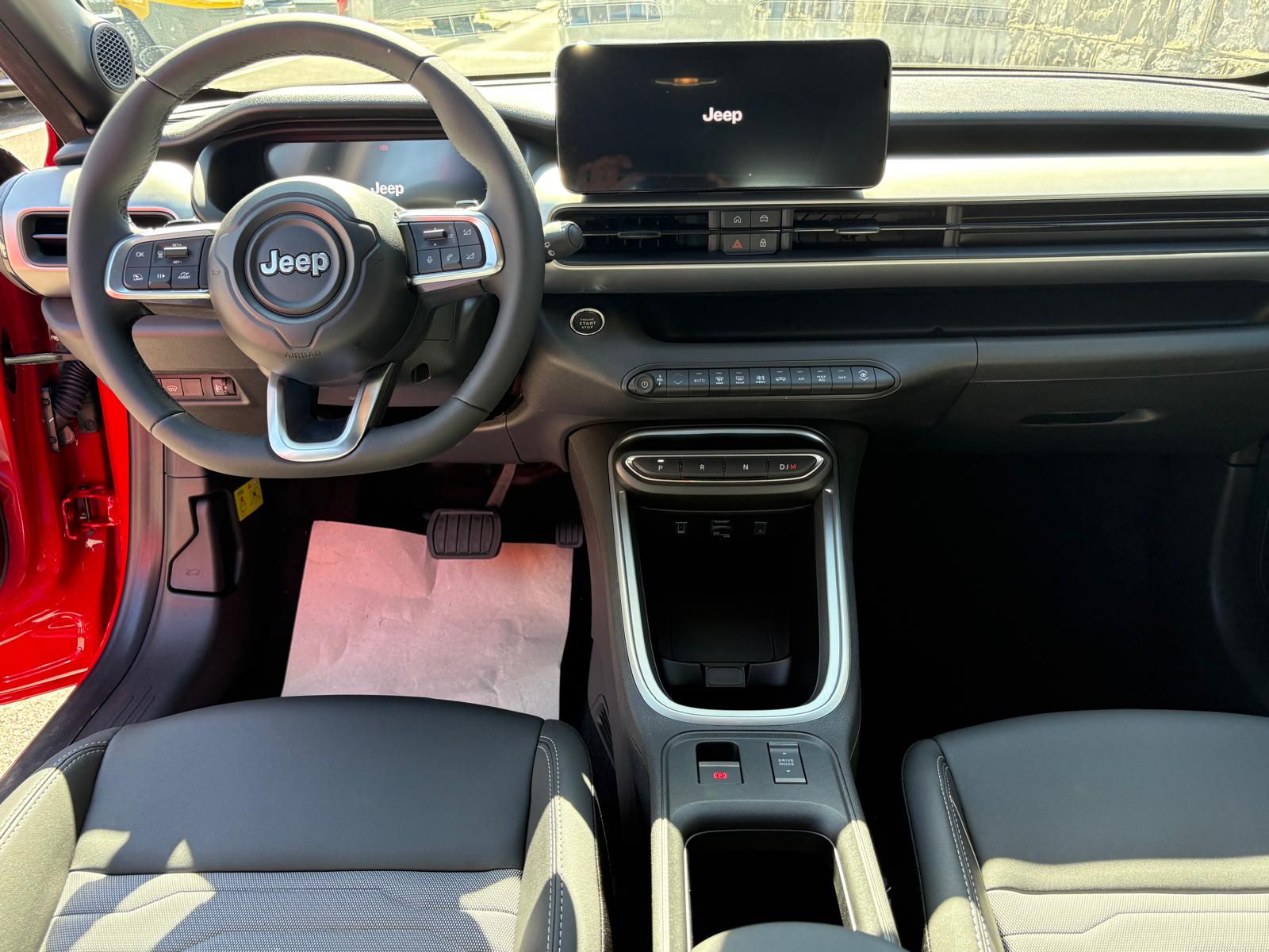 JEEP Avenger 1.2 Turbo MHEV Upland 4xe-image-9