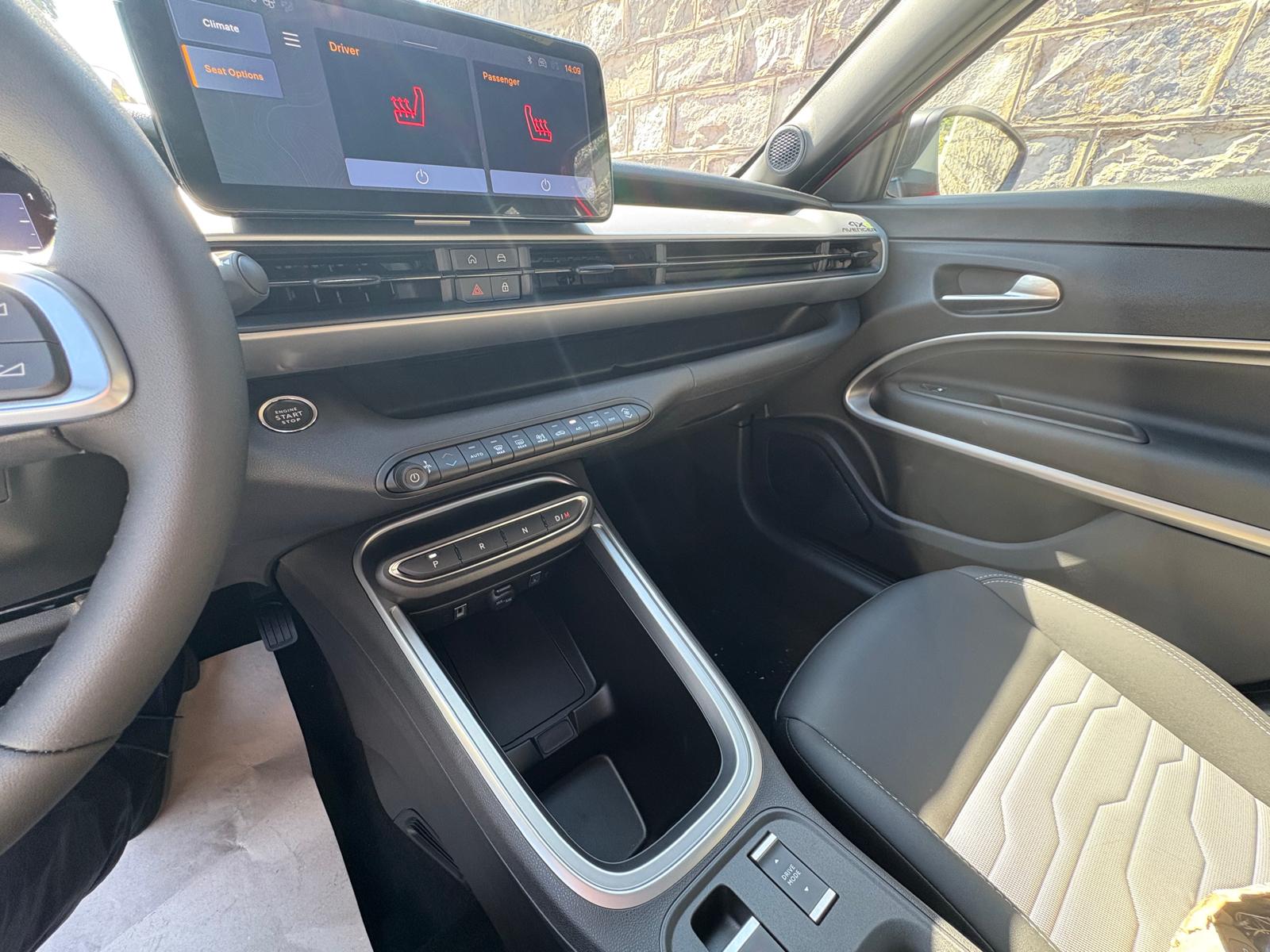 JEEP Avenger 1.2 Turbo MHEV Upland 4xe-image-10