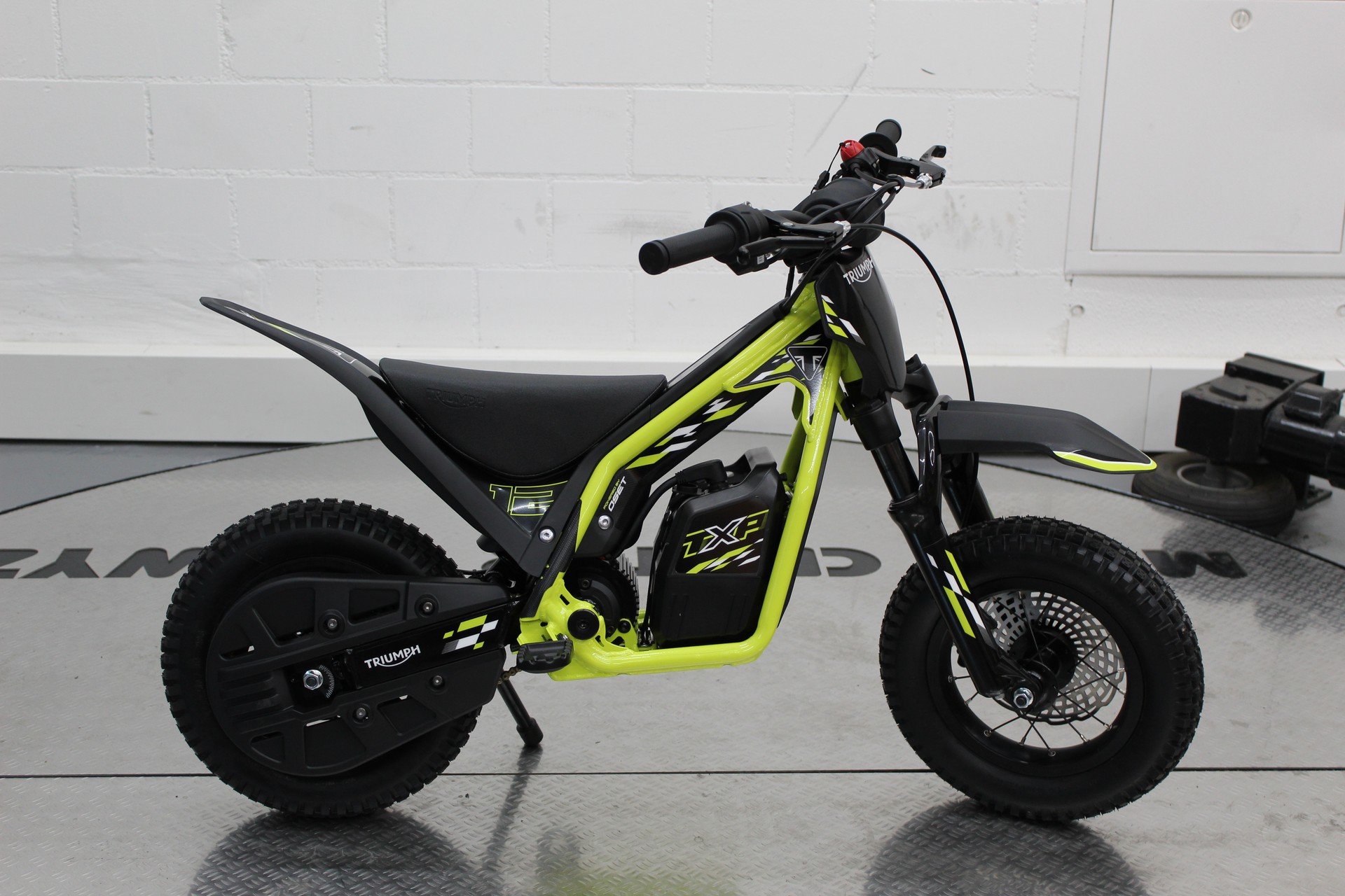 TRIUMPH TXP-12-image-0