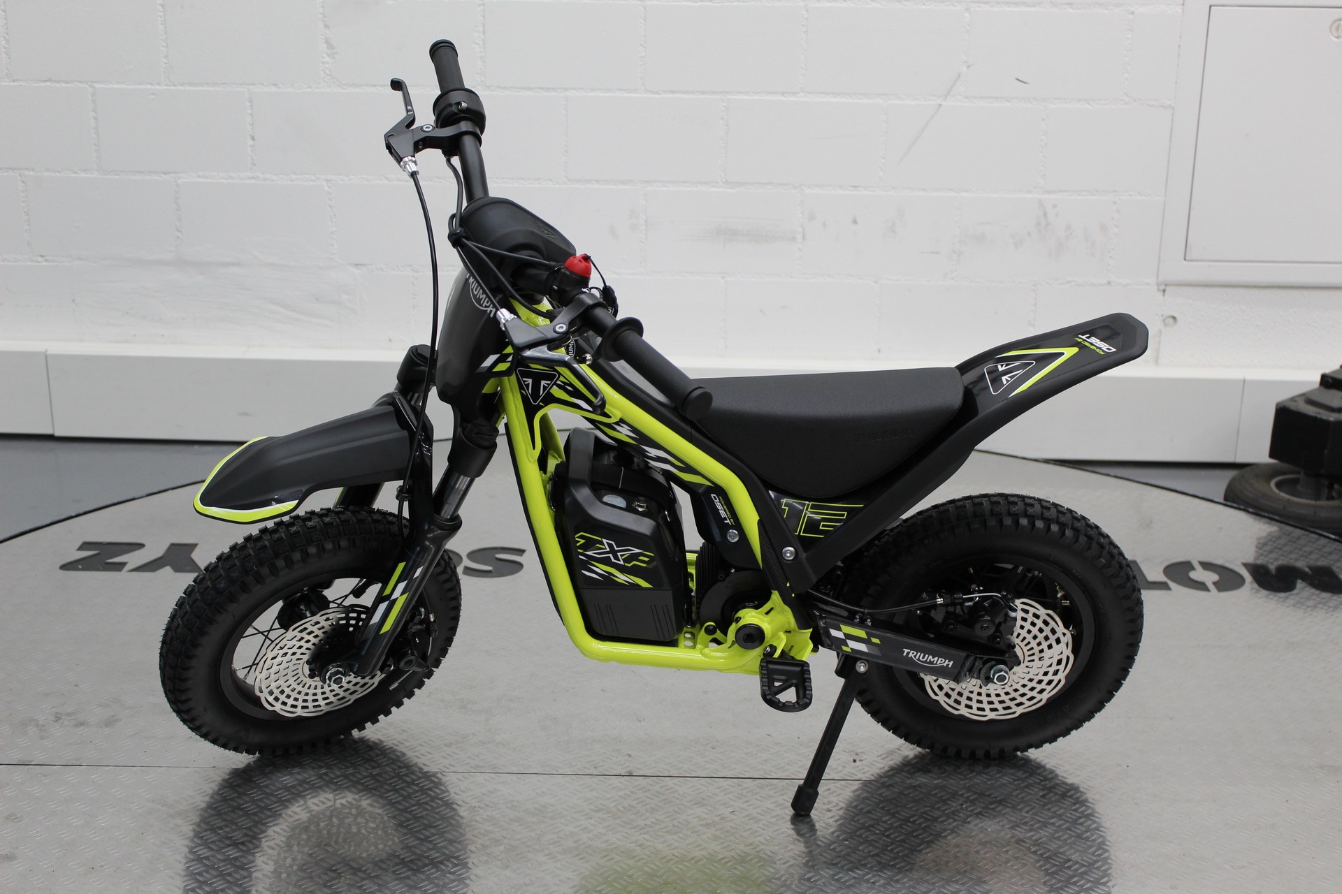 TRIUMPH TXP-12-image-3