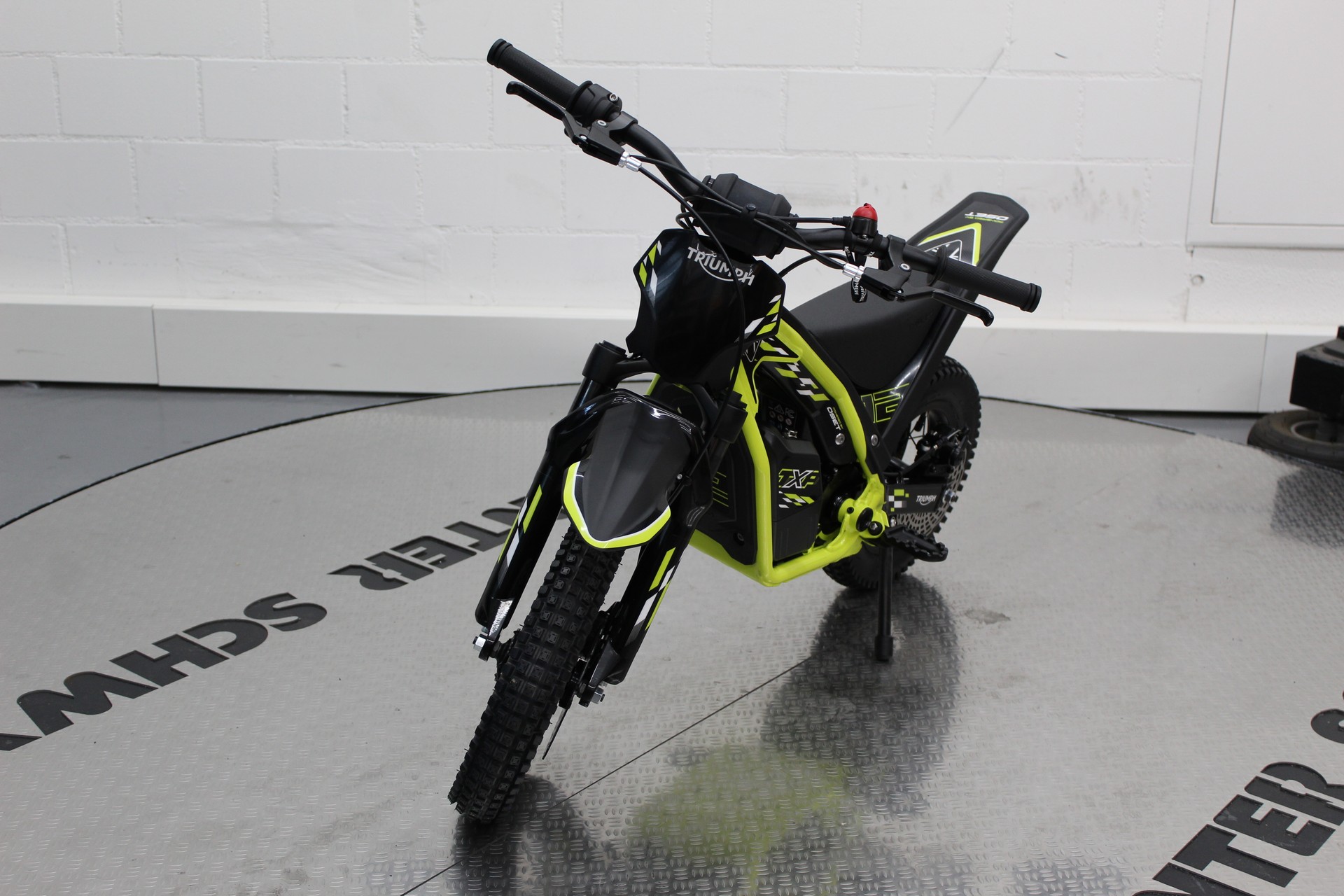 TRIUMPH TXP-12-image-2