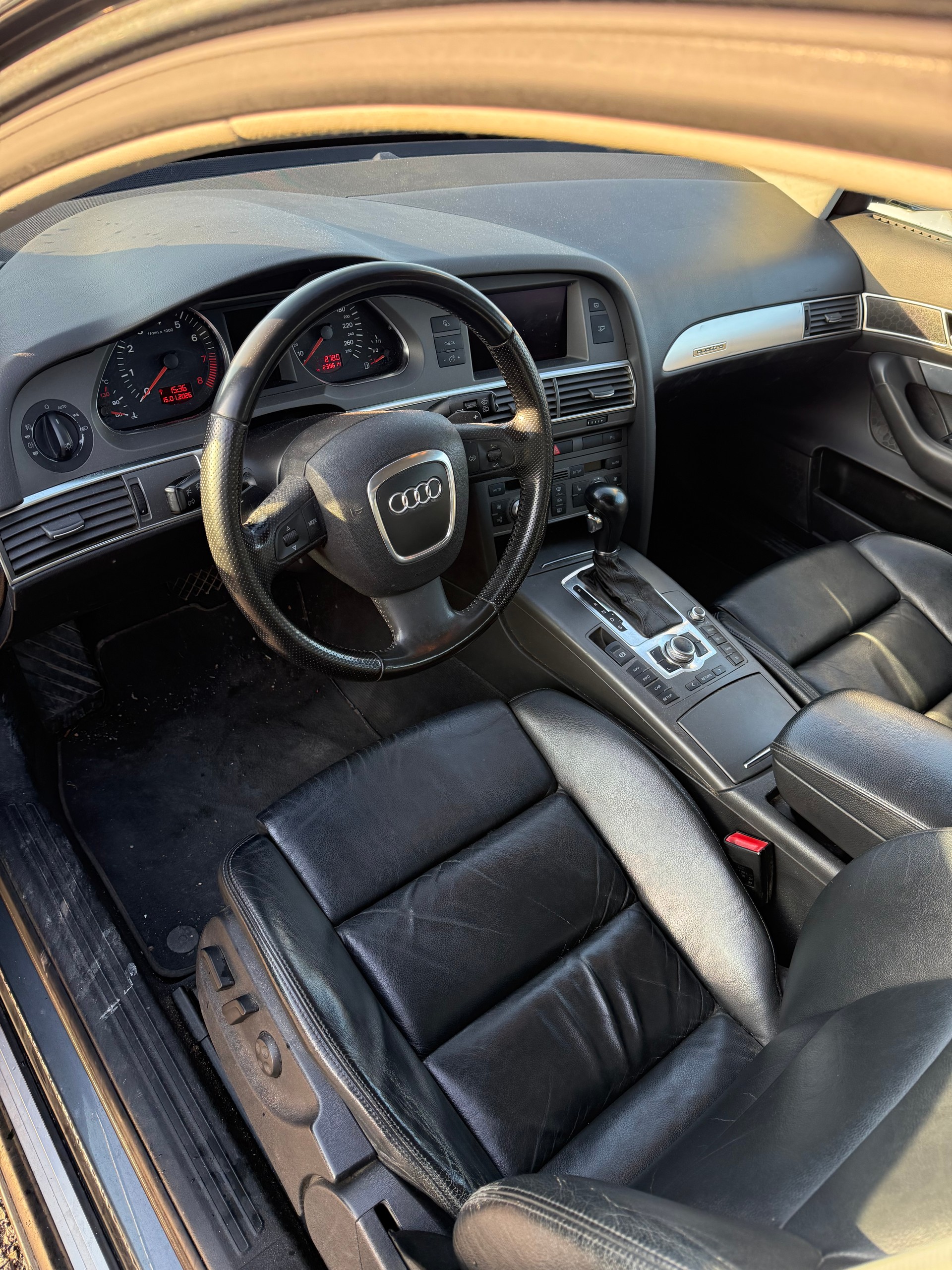 AUDI A6 Avant 3.2 V6 FSI quattro-image-5