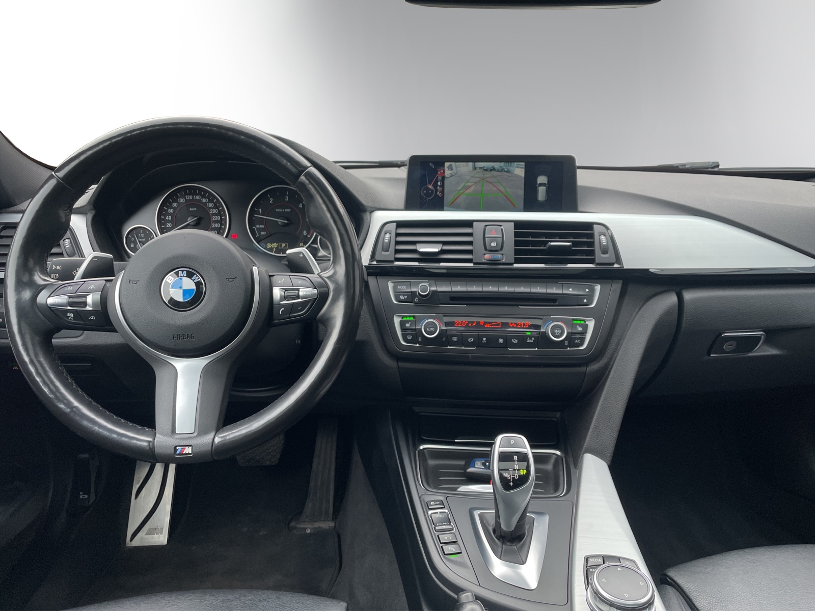 BMW 335d xDrive Touring Steptronic-image-11