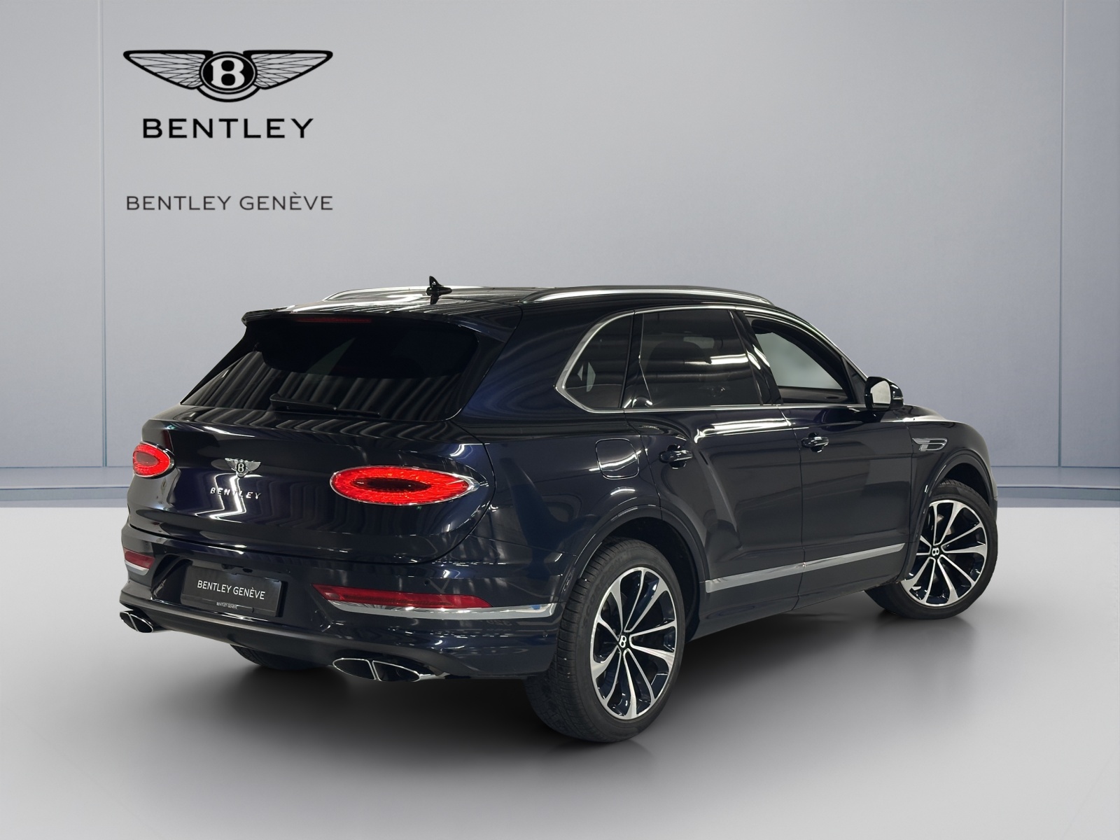 BENTLEY Bentayga V8-image-5