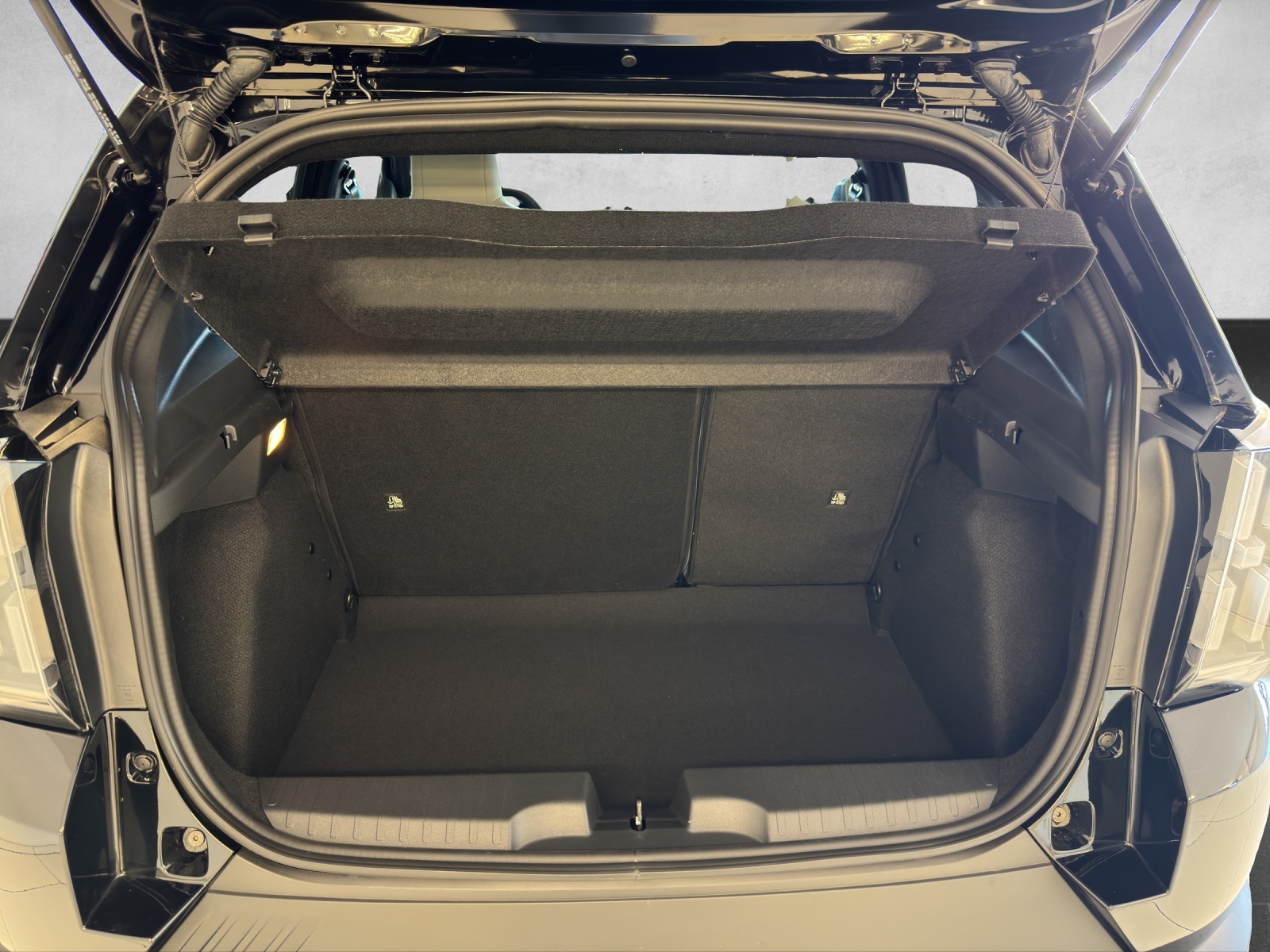 FIAT Grande Panda 1.2 Hybrid La Prima-image-10