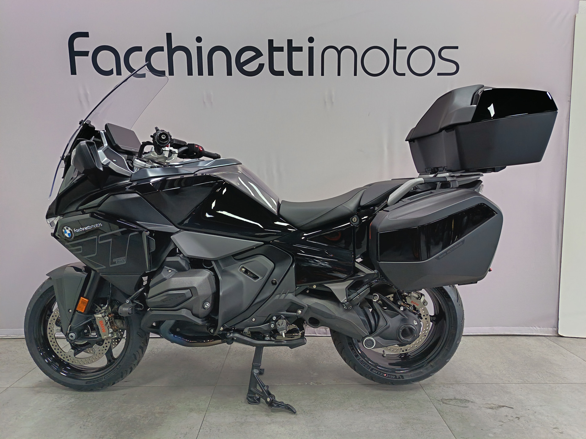 BMW R 1300 RT Triple Black *** Leasing 3.9% ***Boite ASA***-image-3