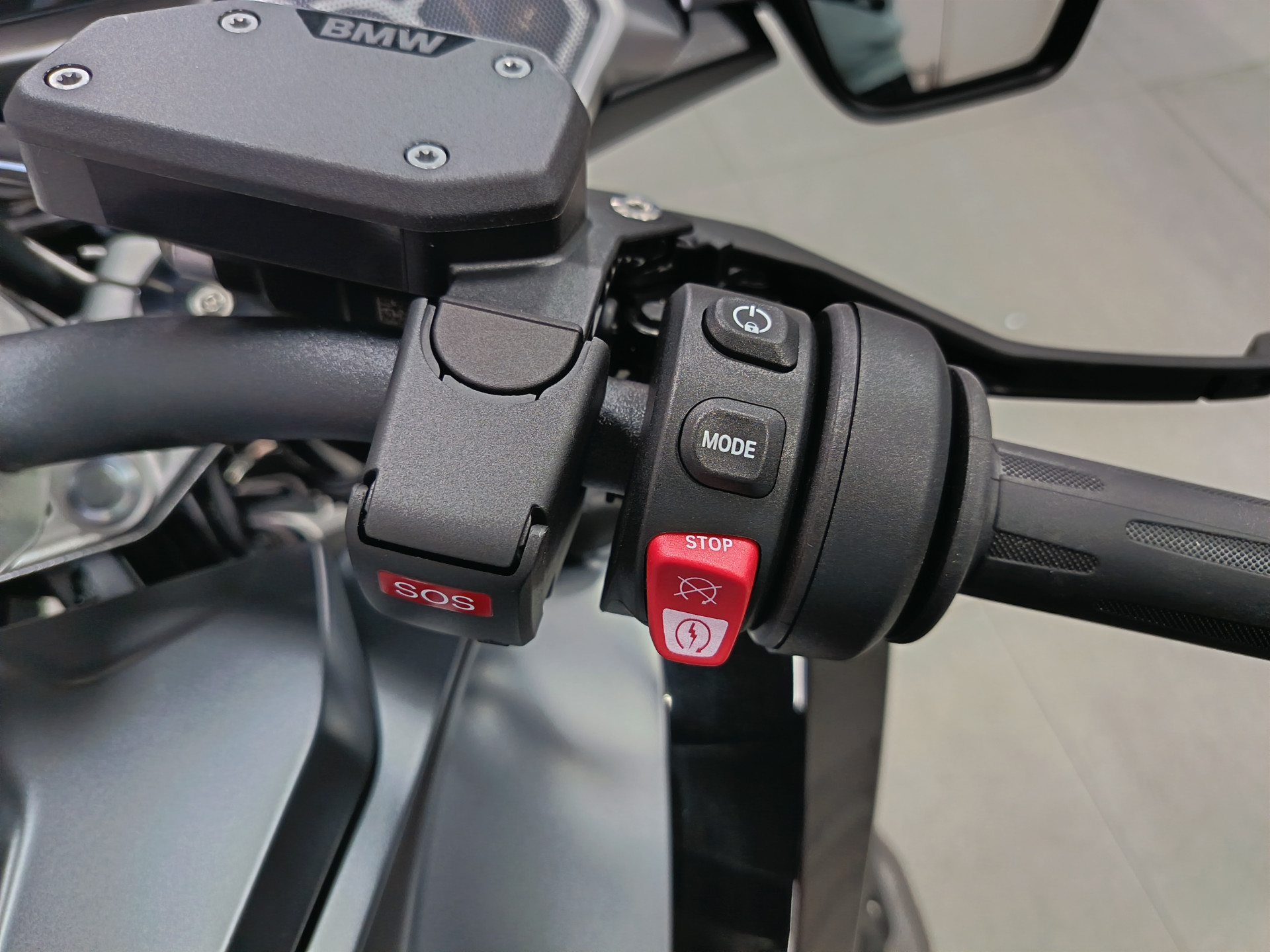 BMW R 1300 RT Triple Black *** Leasing 3.9% ***Boite ASA***-image-7