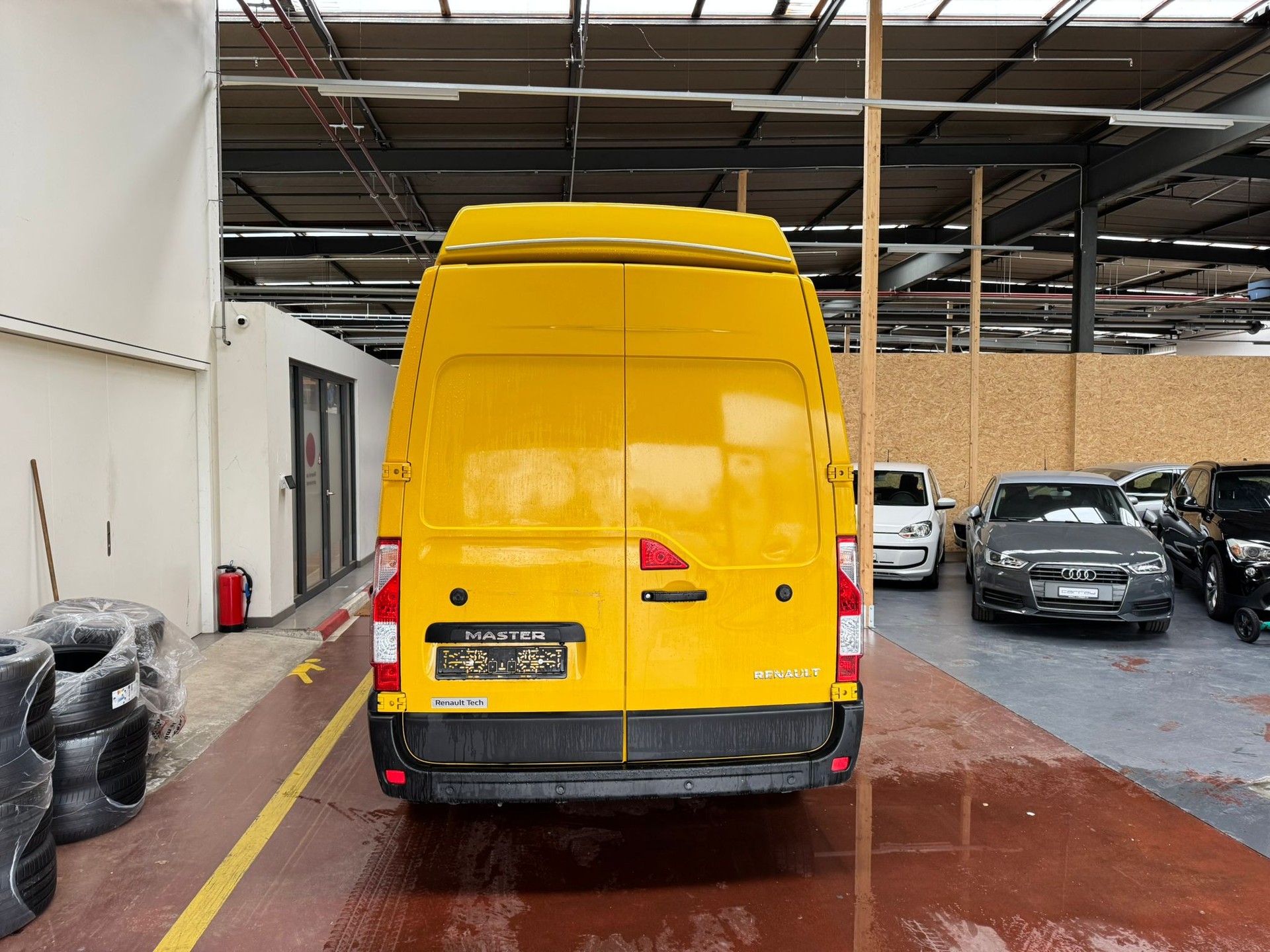 RENAULT Master T35 2.3dCi 130 L3H3-showroom-element-3
