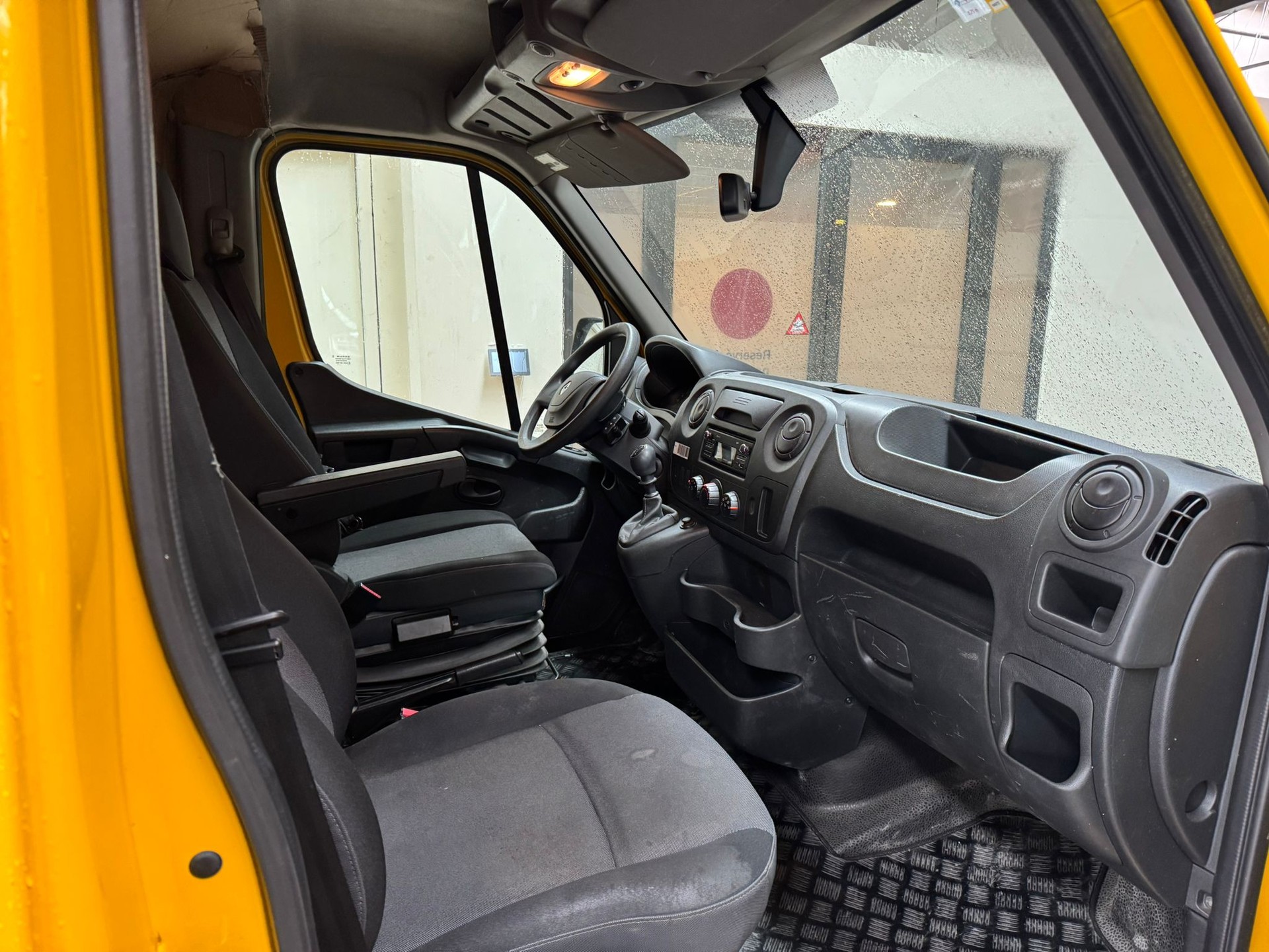 RENAULT Master T35 2.3dCi 130 L3H3-image-11
