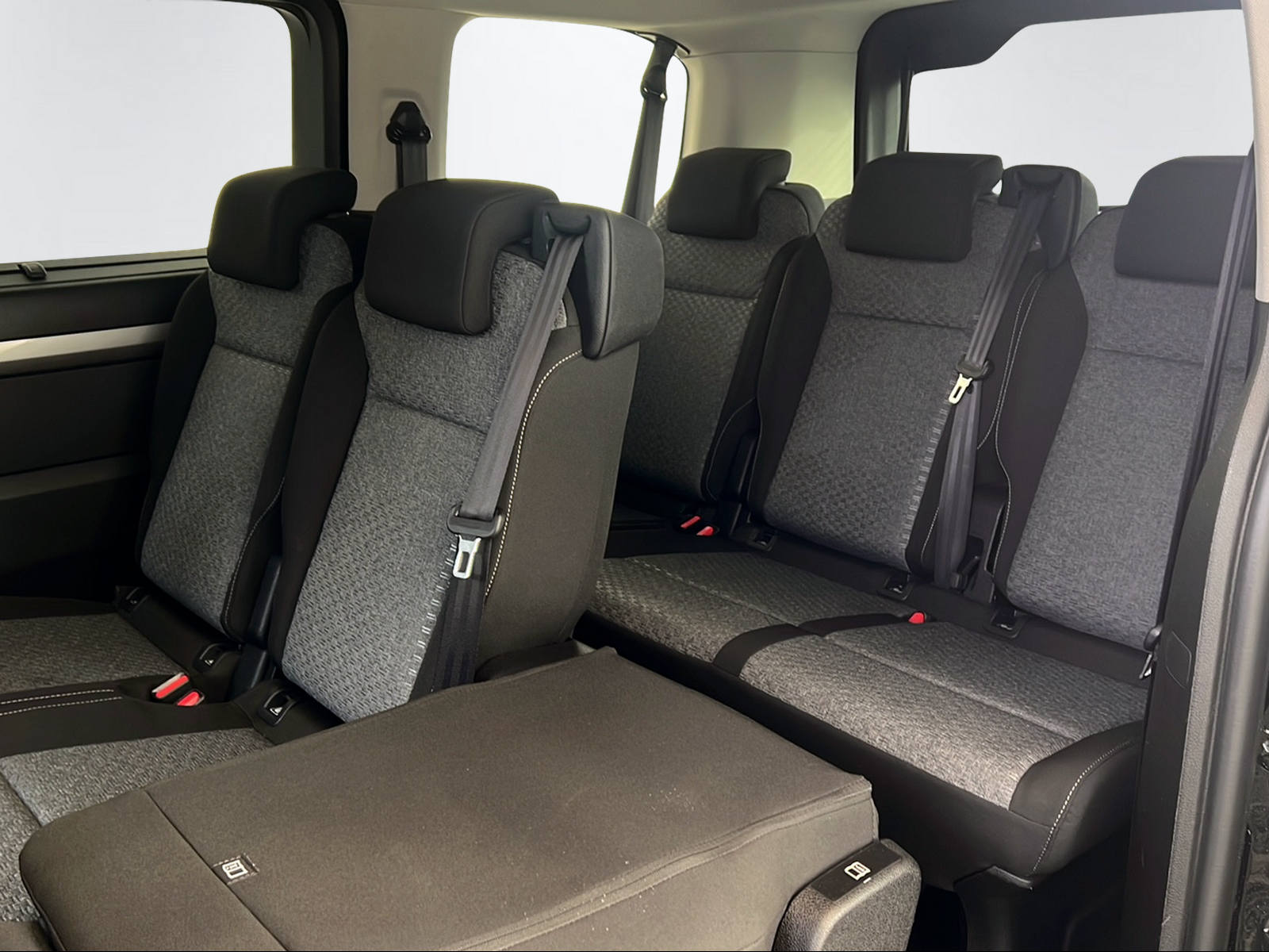 TOYOTA PROACE Verso L1 2.0 D Trend-image-15