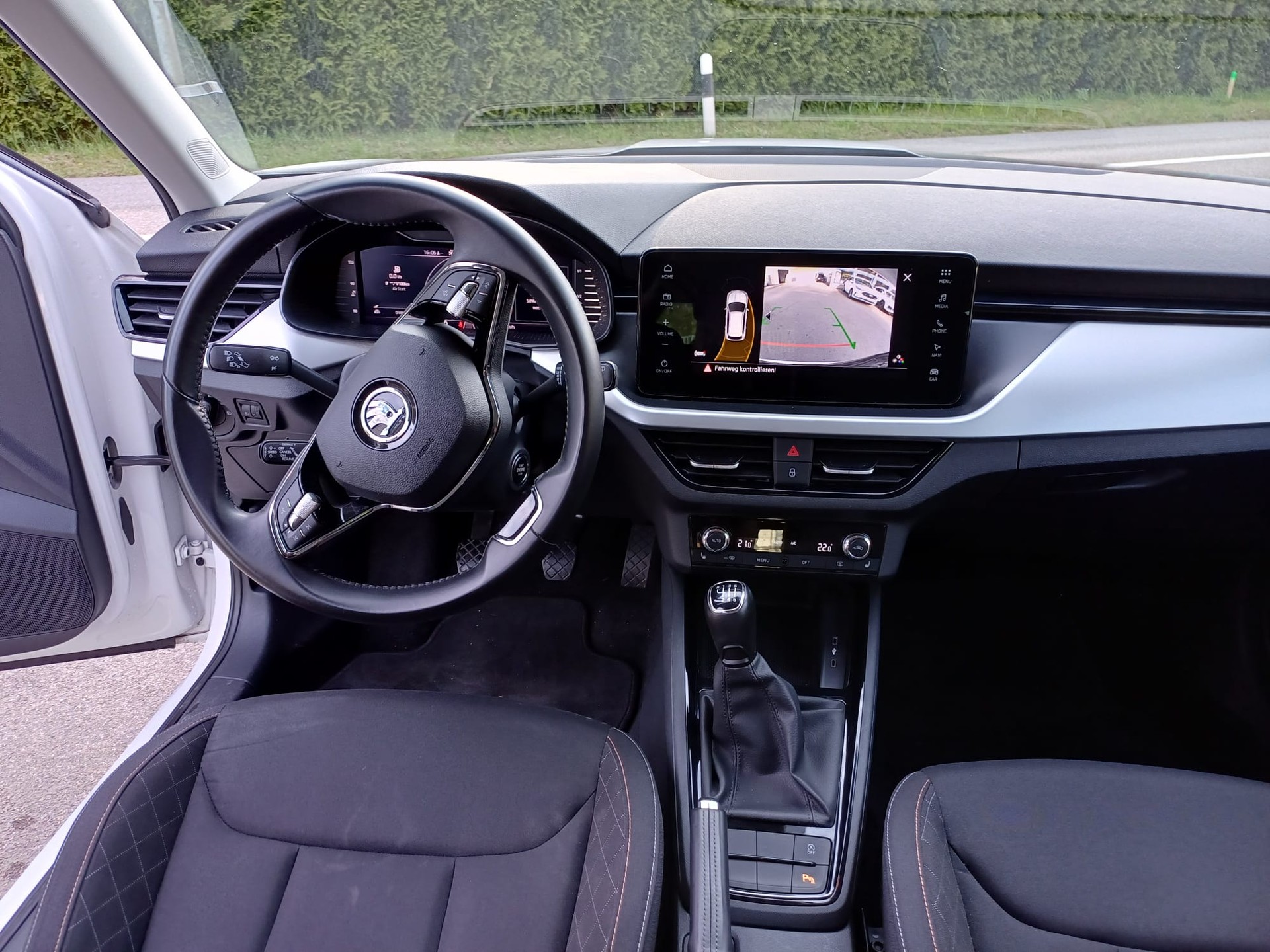 SKODA Kamiq 1.0 TSI Drive 125-image-6