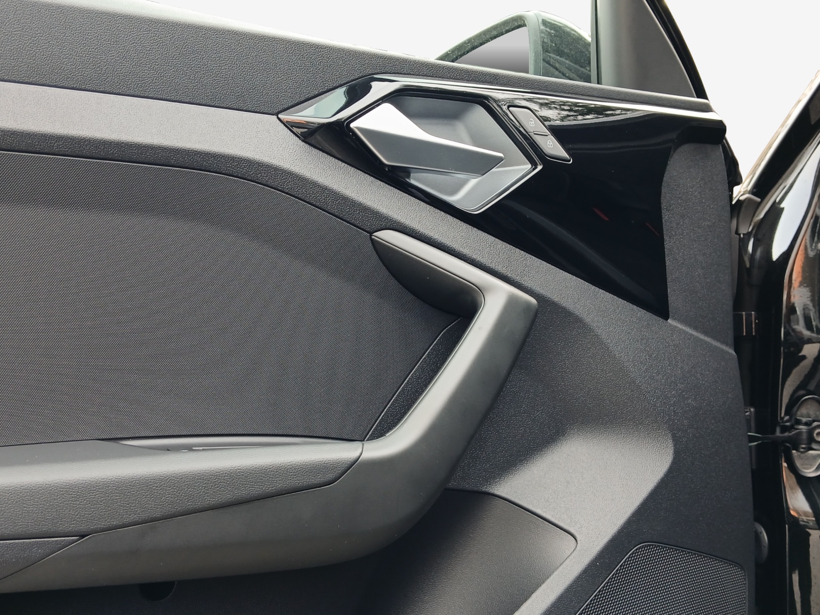 AUDI A1 Sportback 30 TFSI Attraction S-tronic-image-15