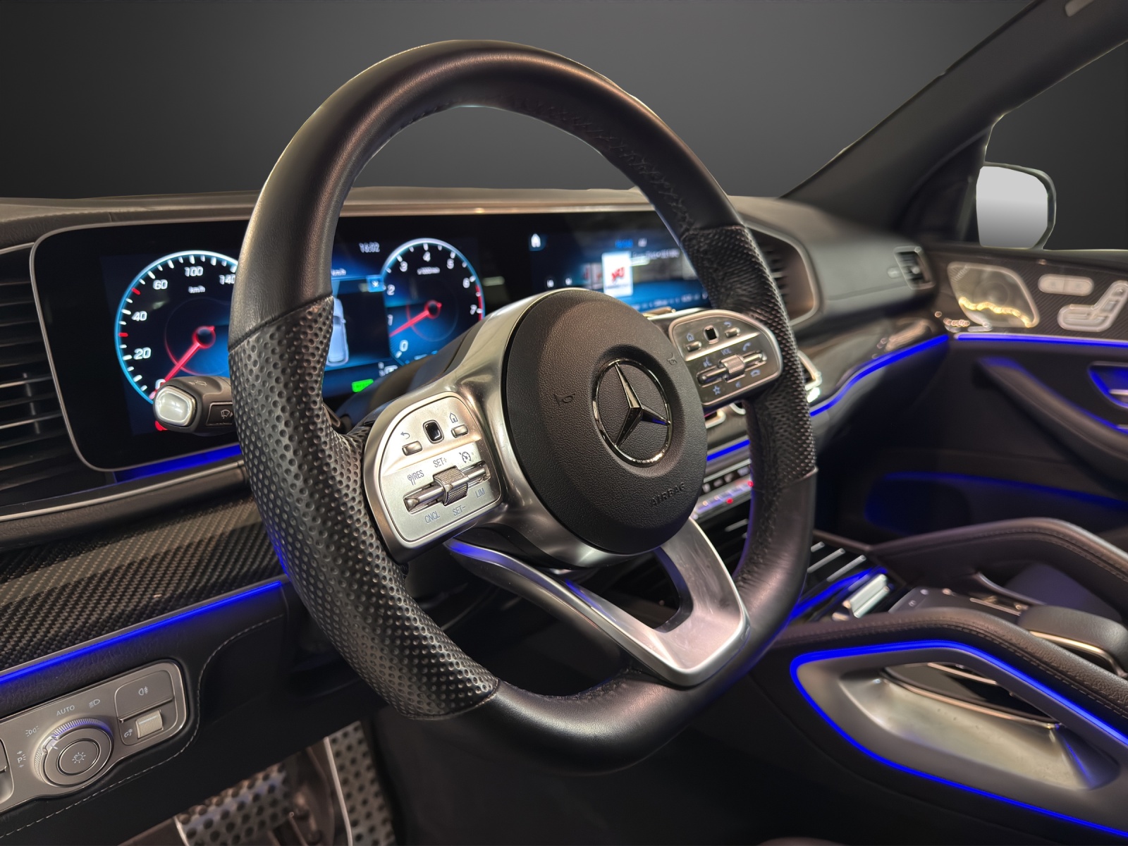 MERCEDES-BENZ GLE 580 4Matic AMG Line 9G-Tronic-image-12