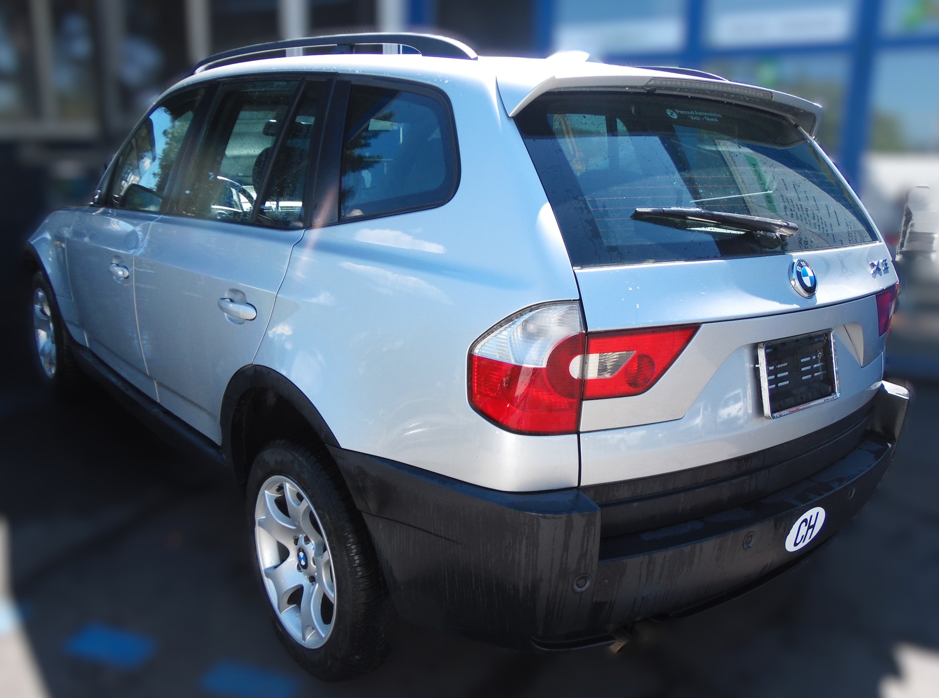 BMW X3 3.0i-image-2
