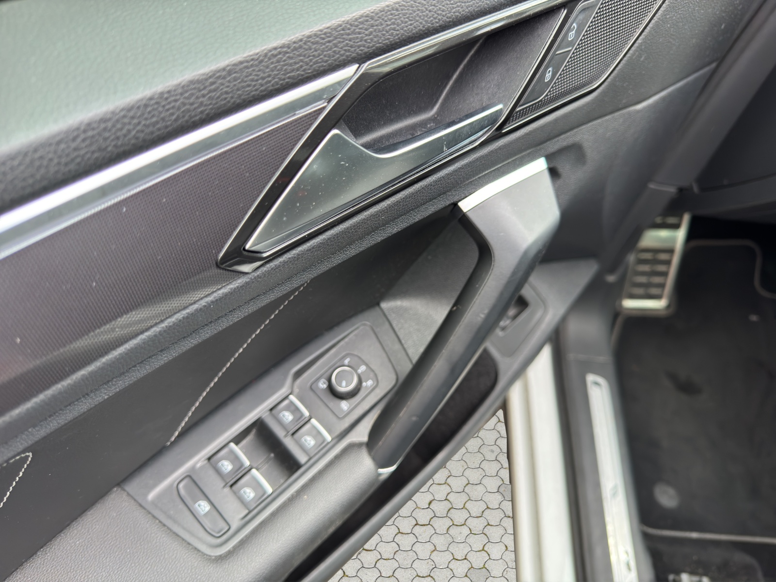 VW Tiguan 2.0TSI Highline 4Motion DSG-image-16
